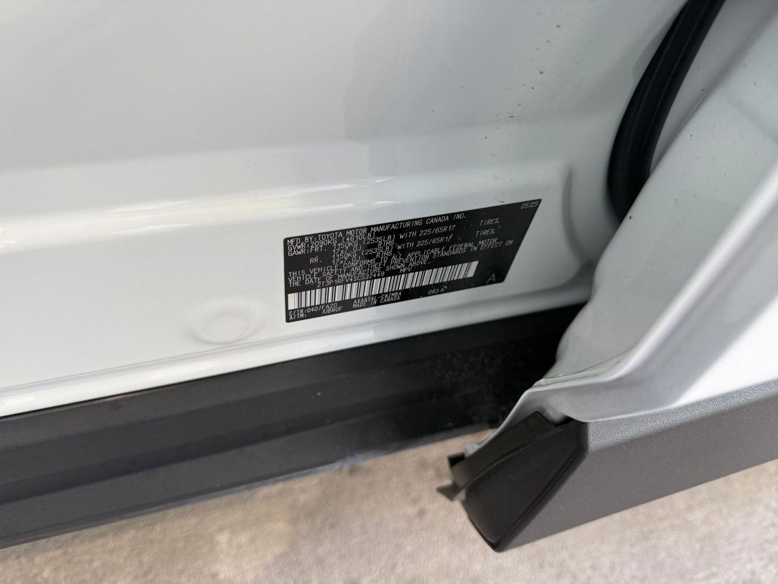 Thumbnail: 2025 Toyota RAV4 - 30