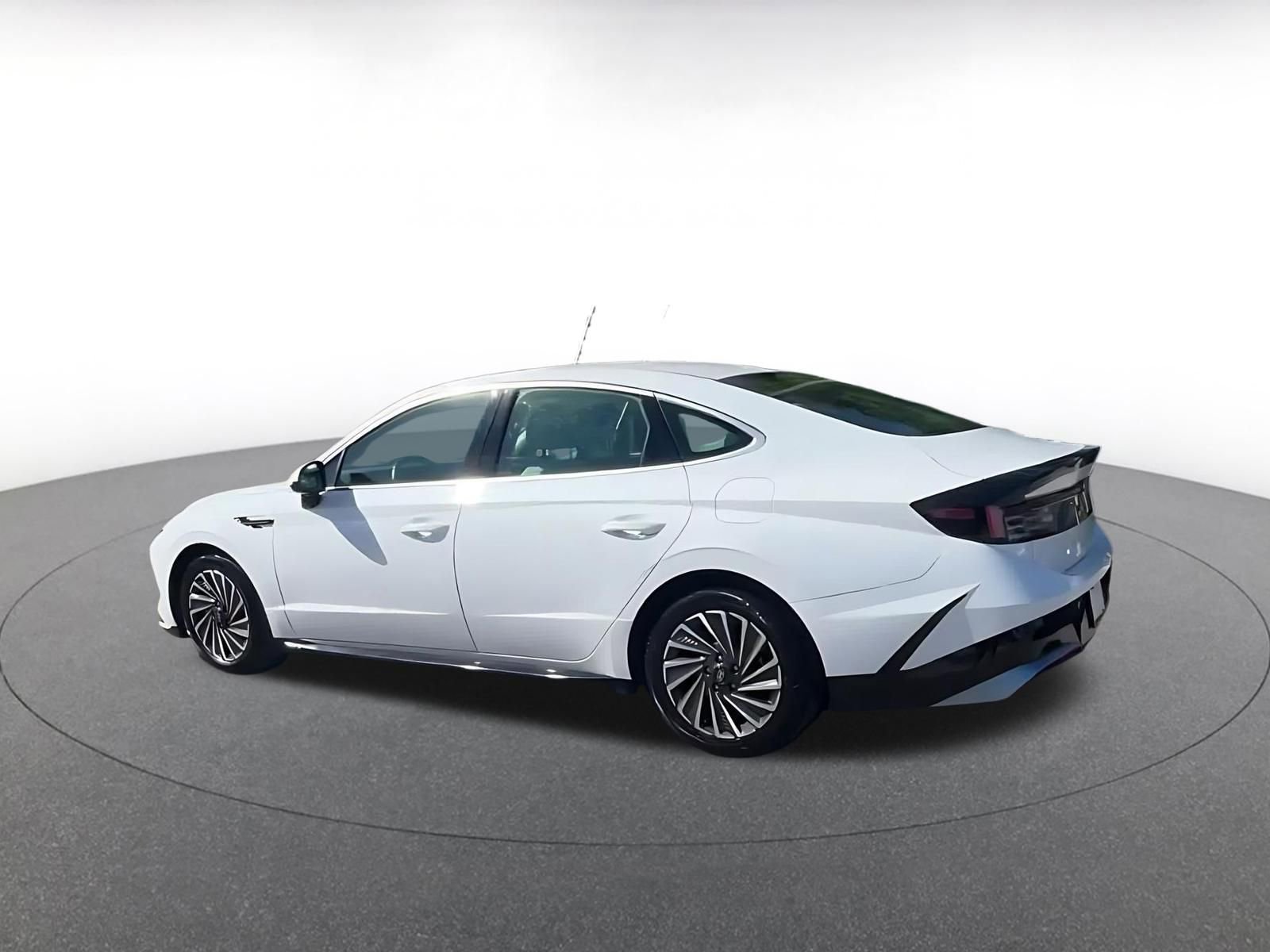 Thumbnail: 2025 Hyundai Sonata - 12