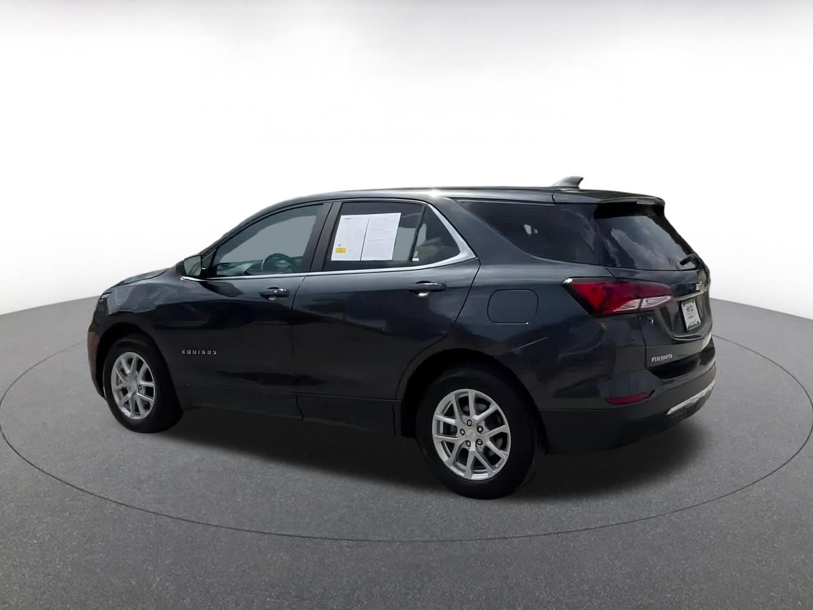 Thumbnail: 2023 Chevrolet Equinox - 8