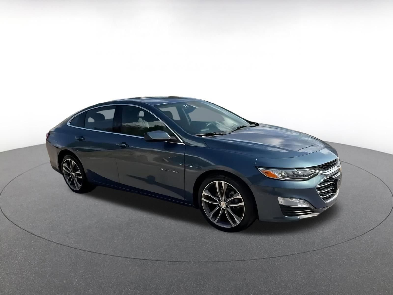 Thumbnail: 2024 Chevrolet Malibu - 2