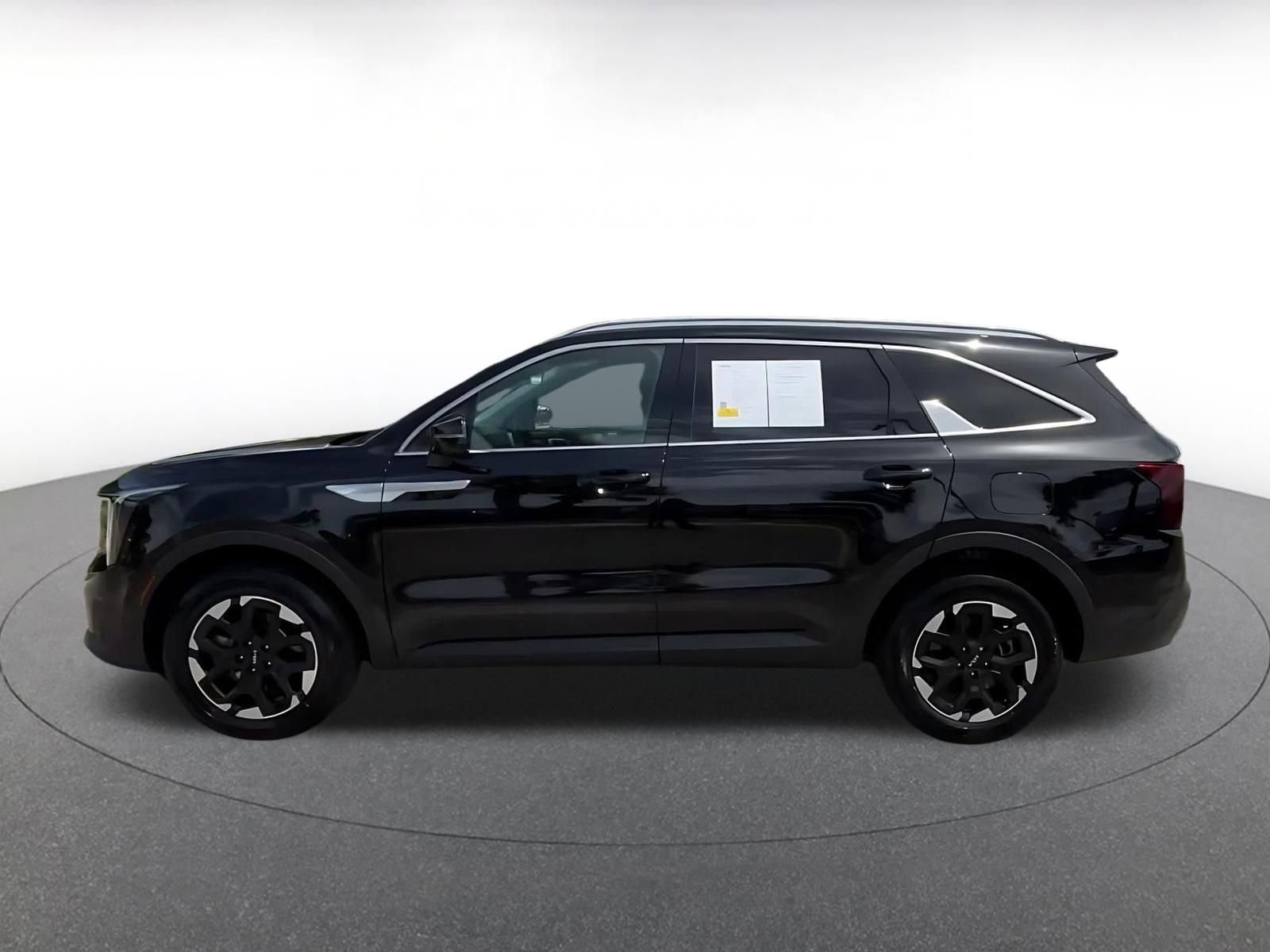 Thumbnail: 2024 Kia Sorento - 9
