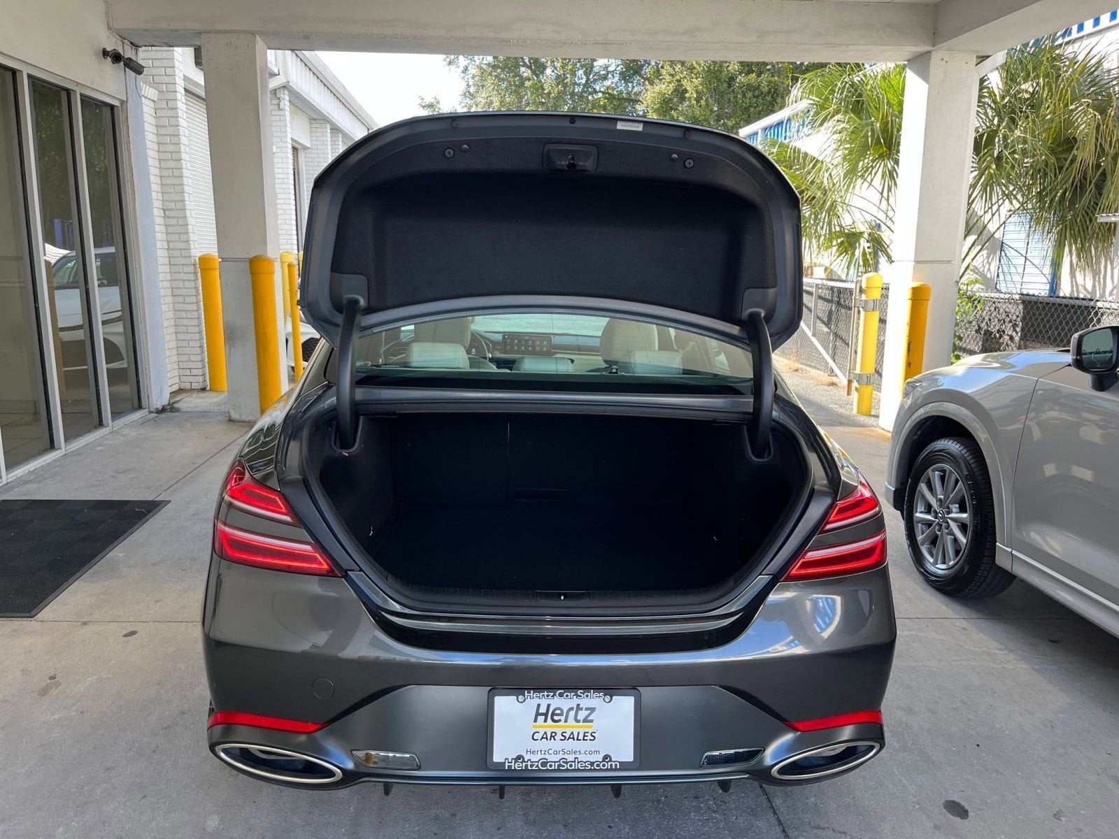 Thumbnail: 2025 Genesis G70 - 31