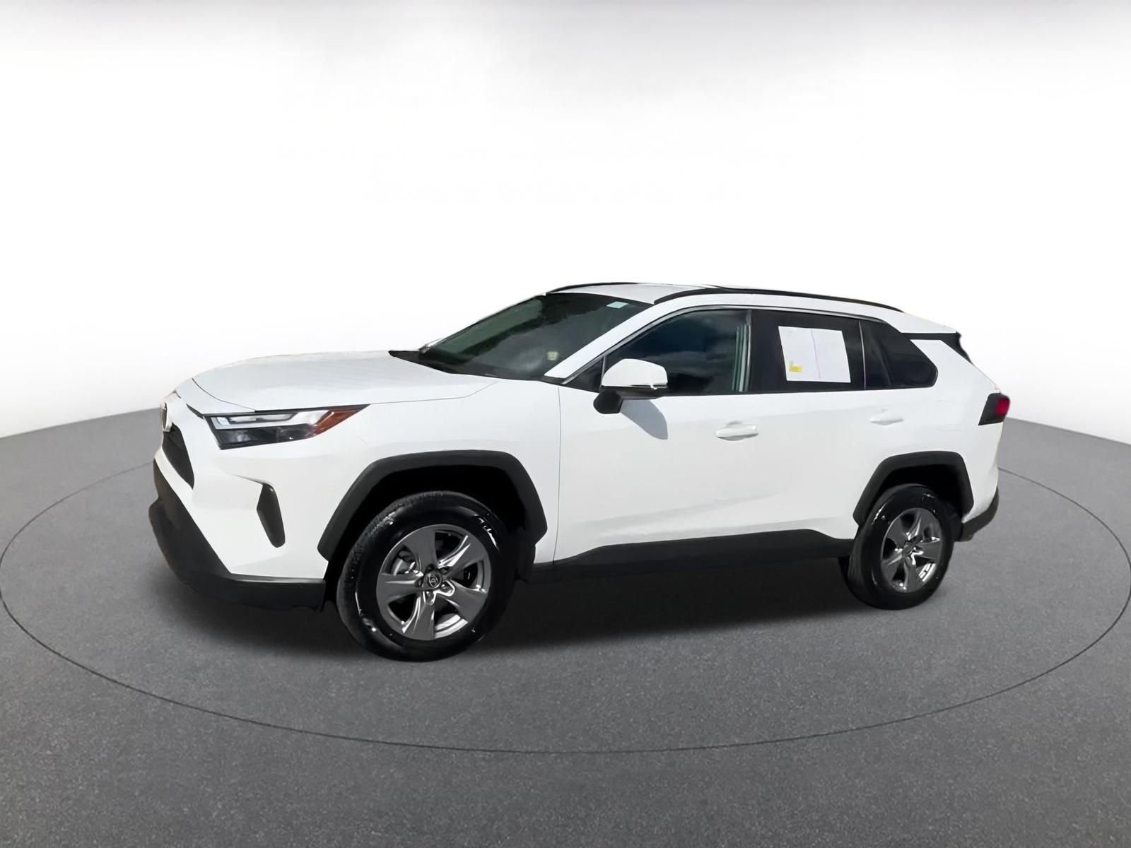 Thumbnail: 2025 Toyota RAV4 - 8