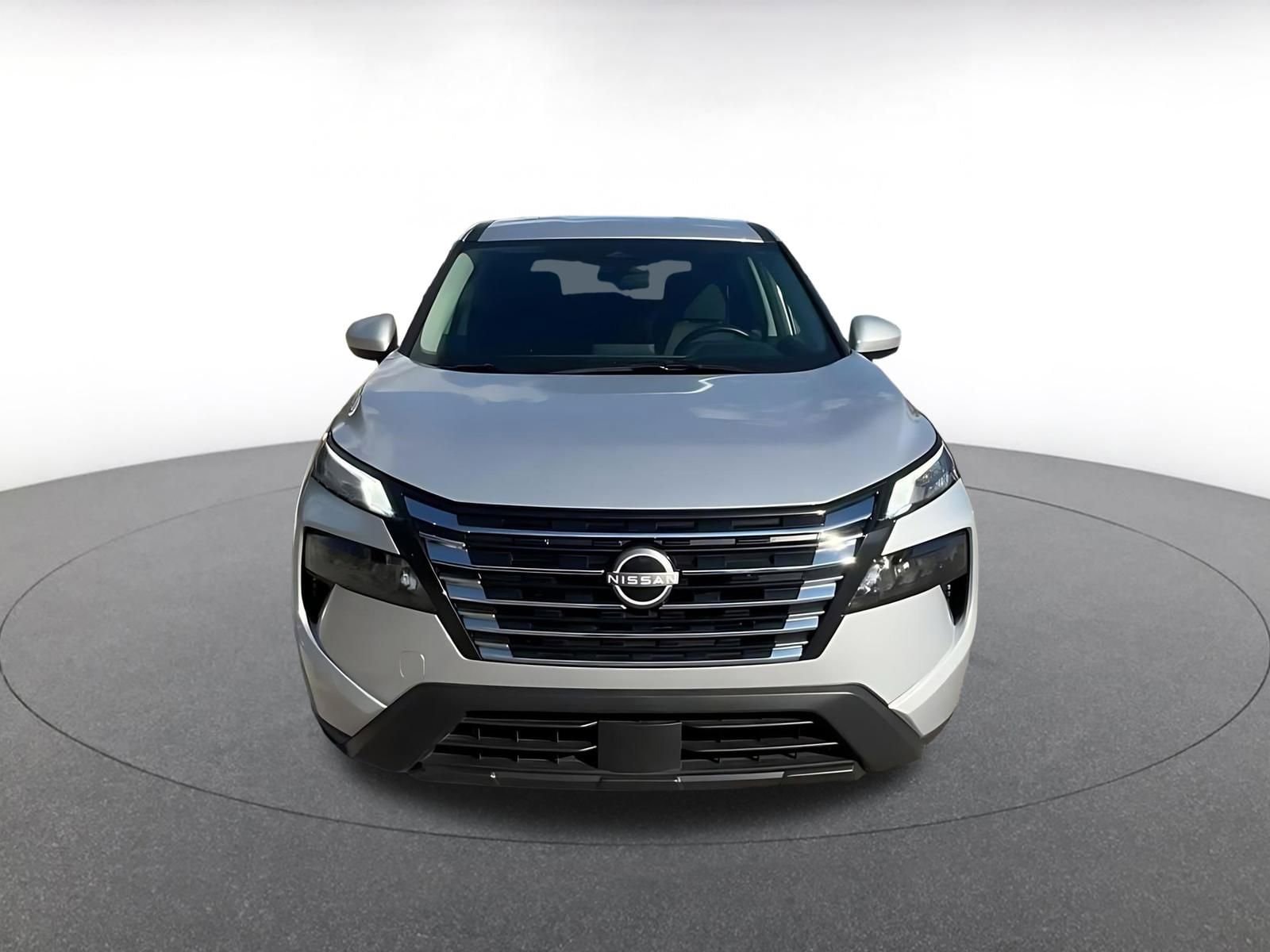 Thumbnail: 2025 Nissan Rogue - 4