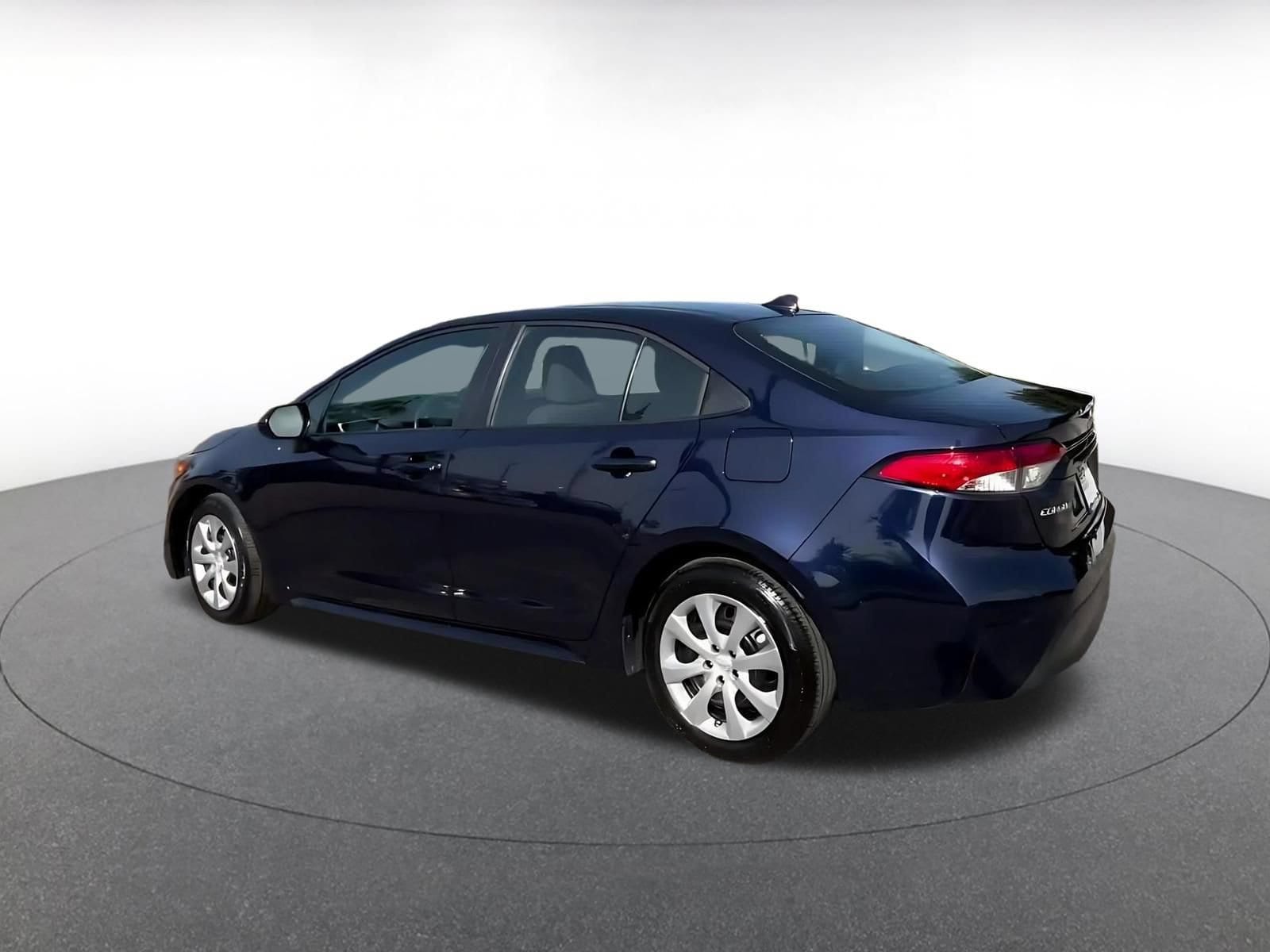 Thumbnail: 2025 Toyota Corolla - 10