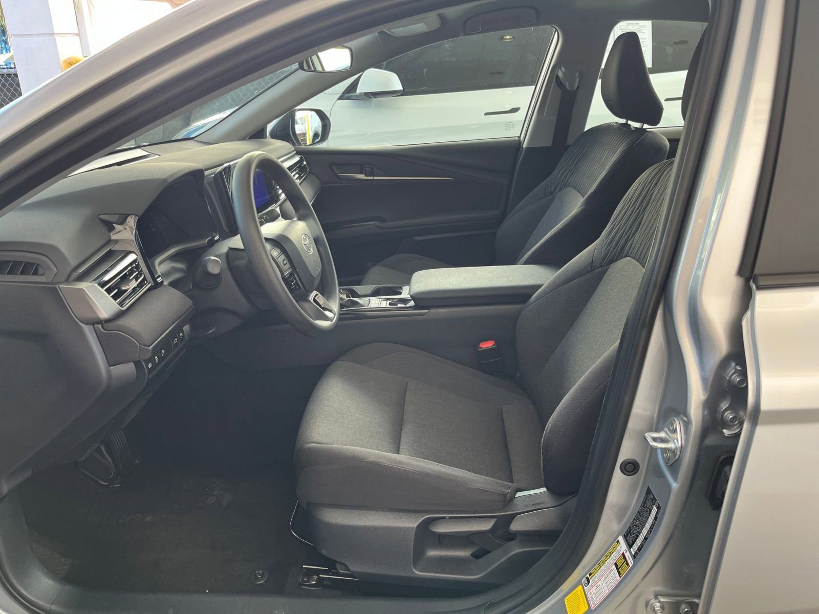 Thumbnail: 2025 Toyota Camry - 27