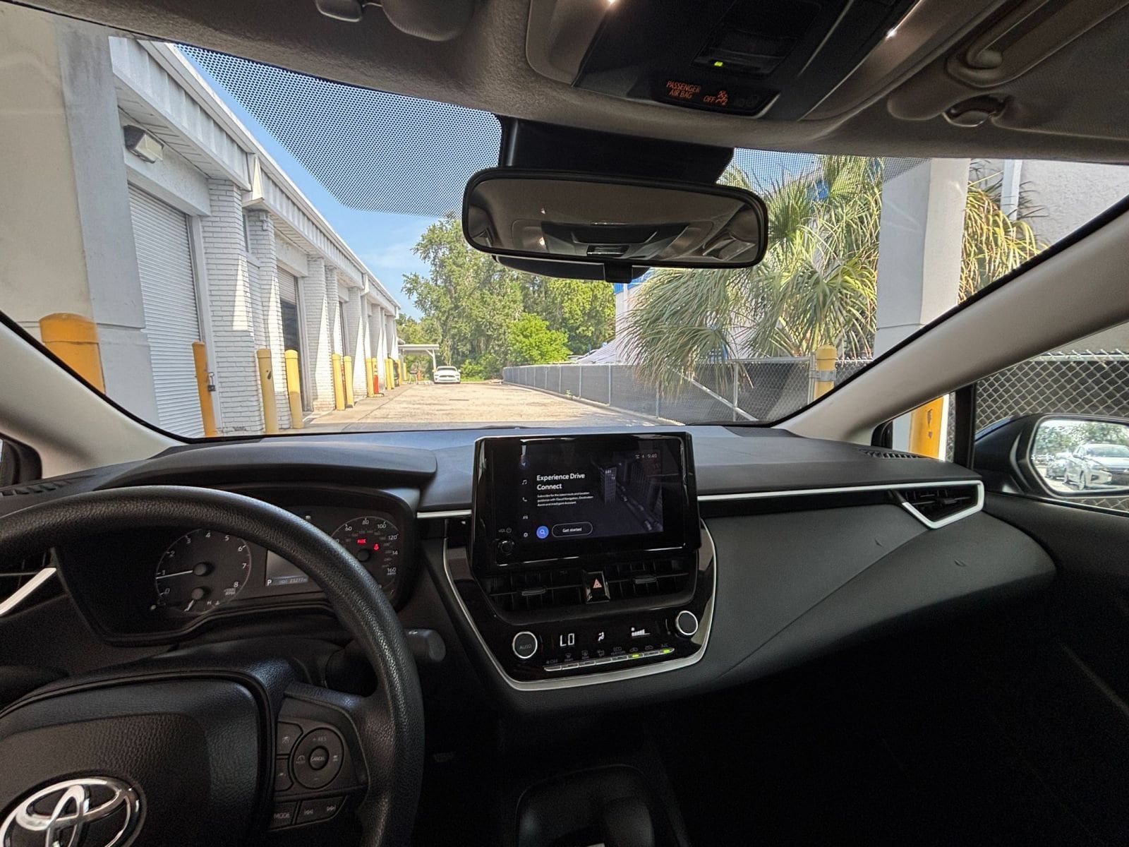 Thumbnail: 2025 Toyota Corolla - 33