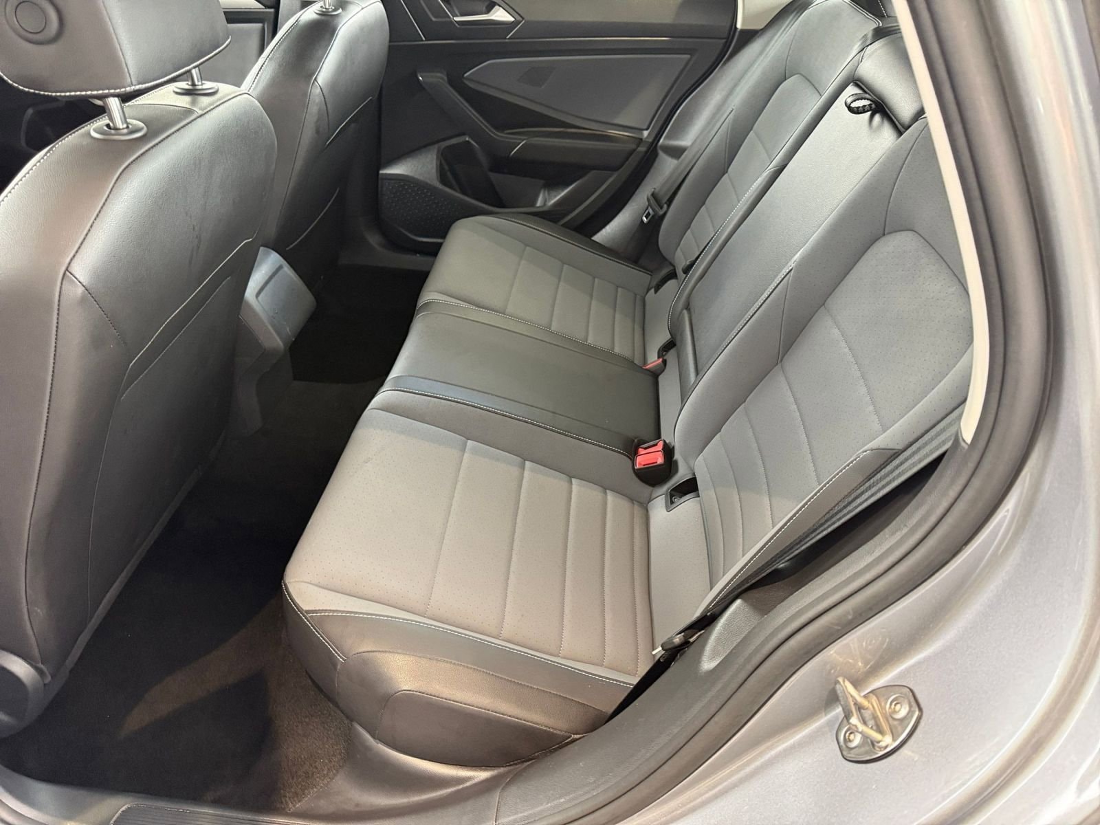 Thumbnail: 2025 Volkswagen Jetta - 25