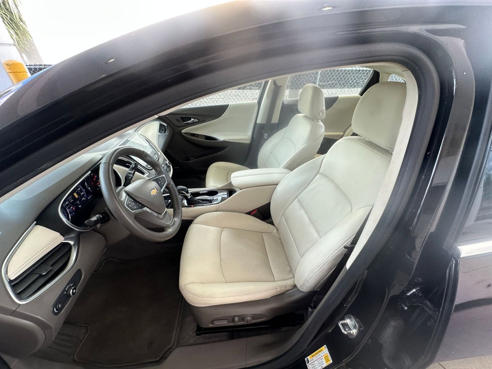 Thumbnail: 2024 Chevrolet Malibu - 25