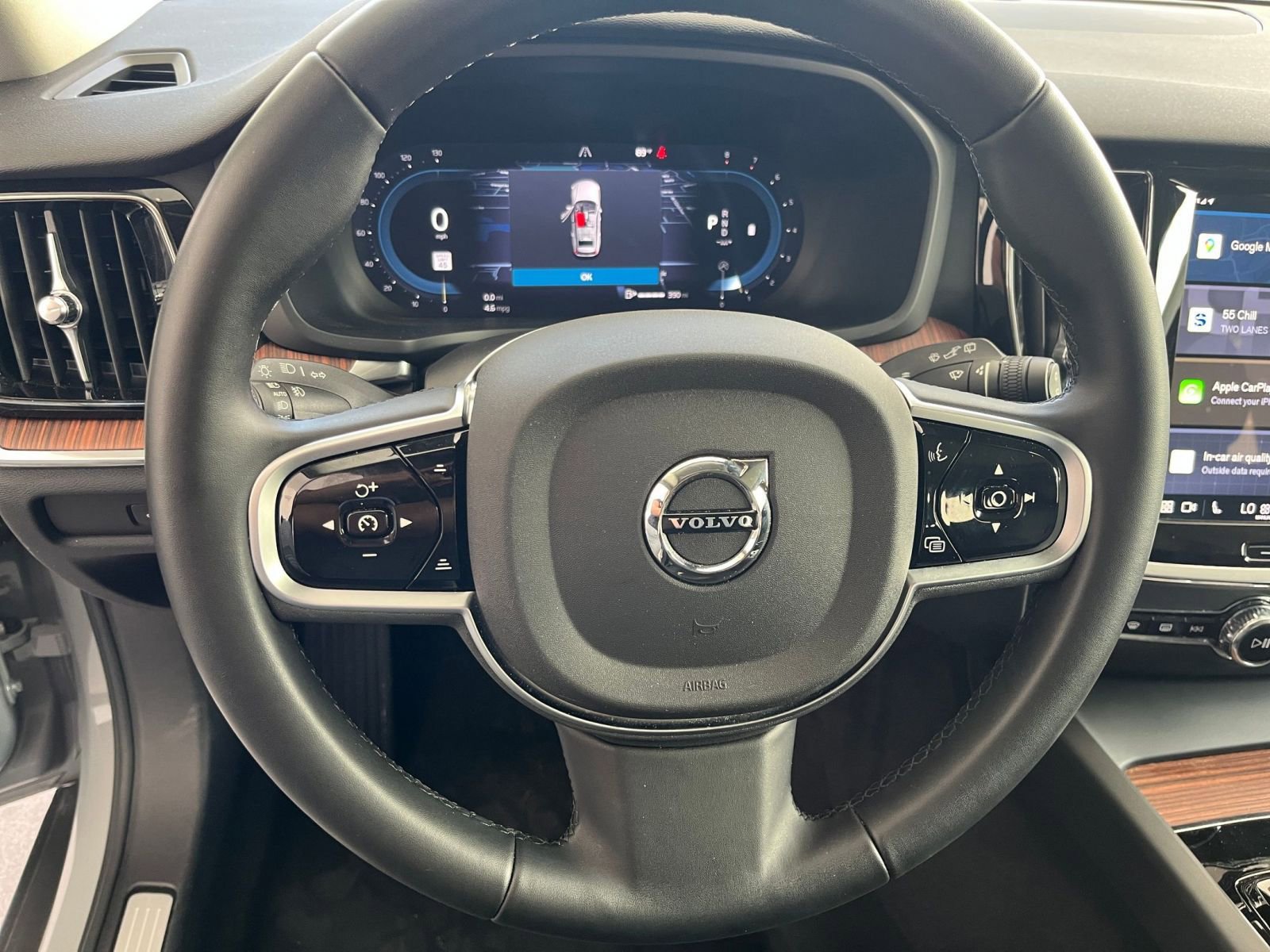 Thumbnail: 2025 Volvo S60 - 28