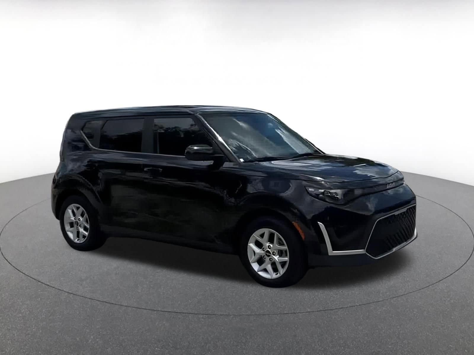 Thumbnail: 2023 Kia Soul - 2