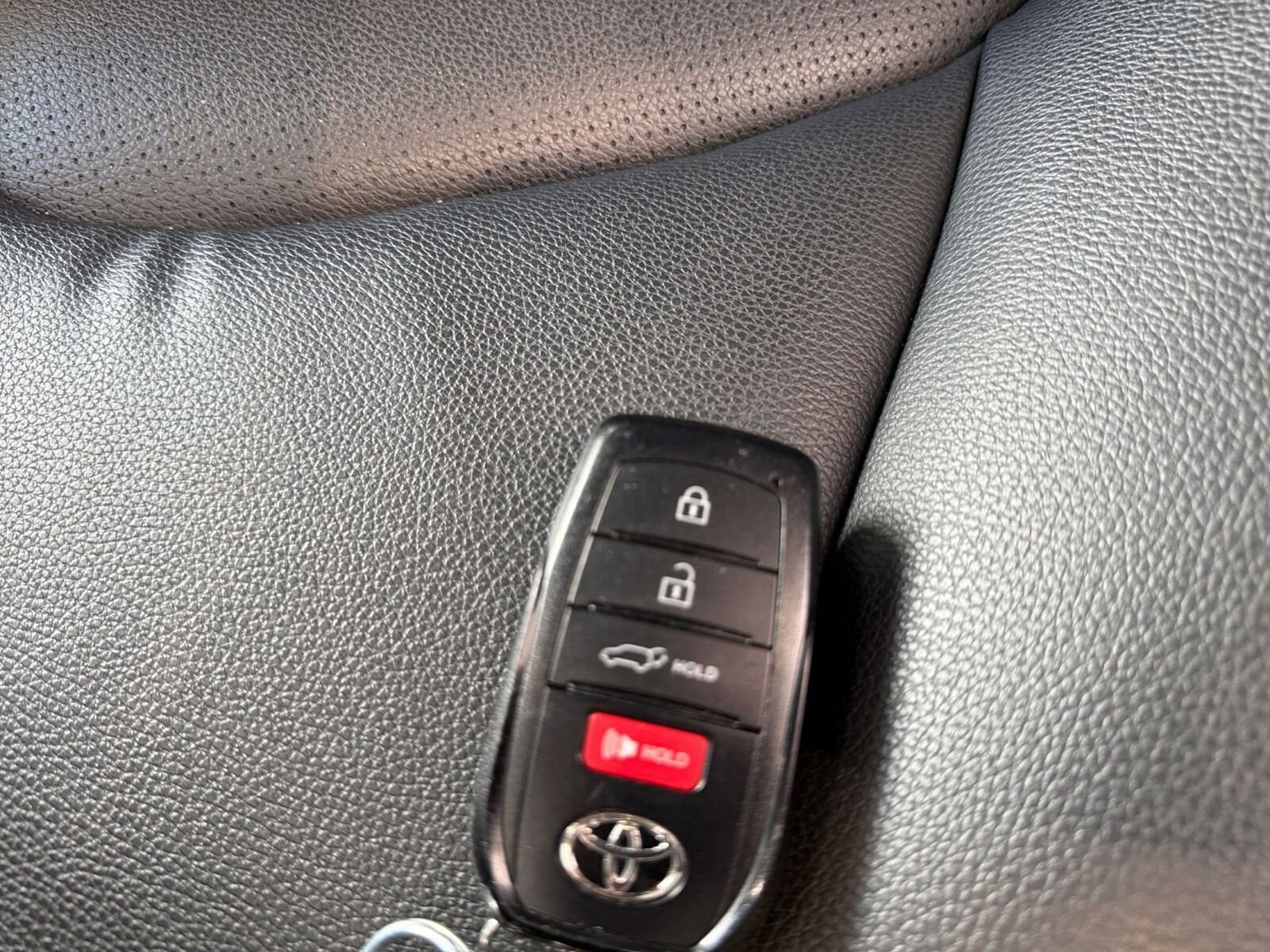 Thumbnail: 2025 Toyota Grand Highlander - 22