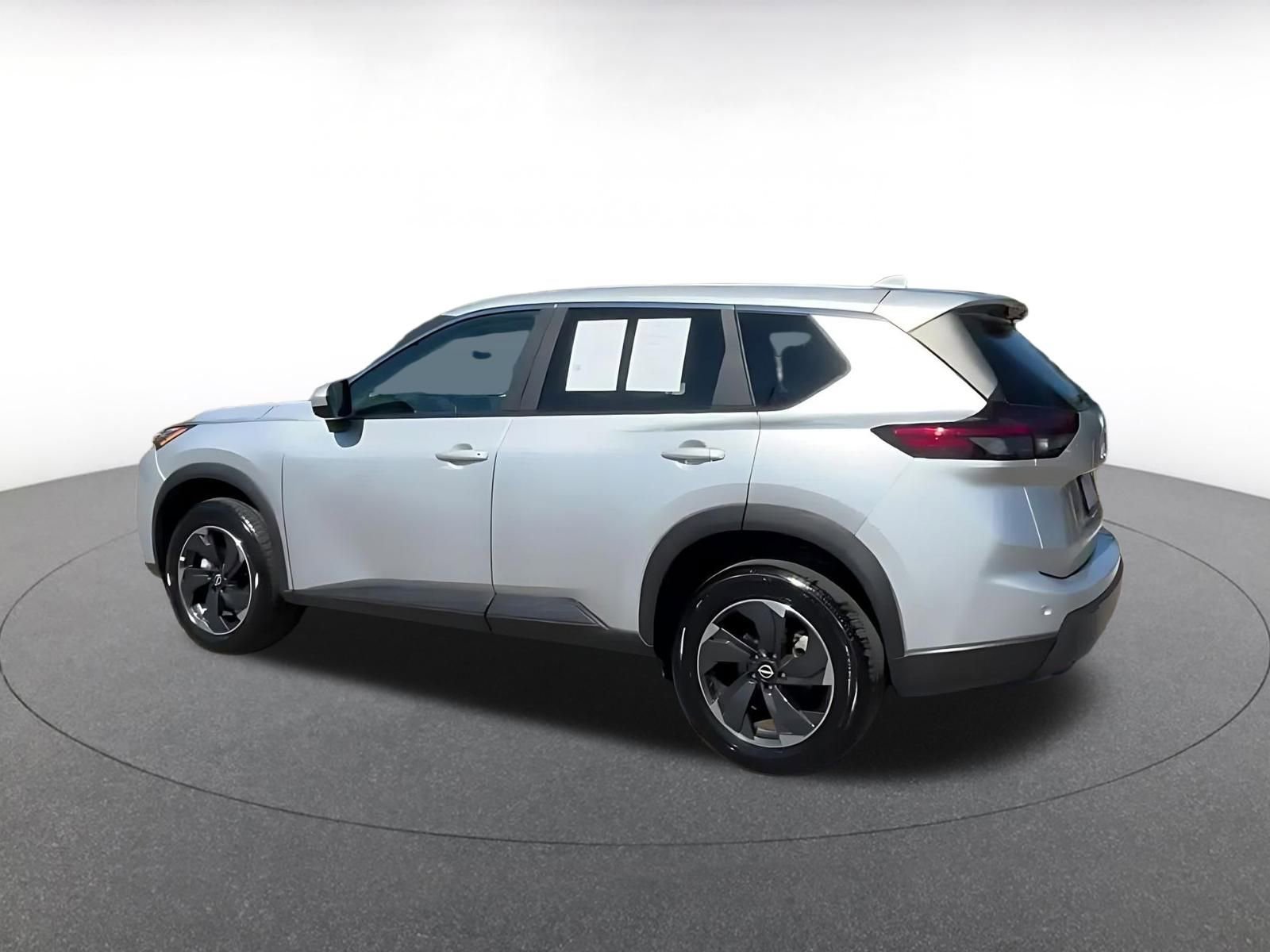 Thumbnail: 2025 Nissan Rogue - 10