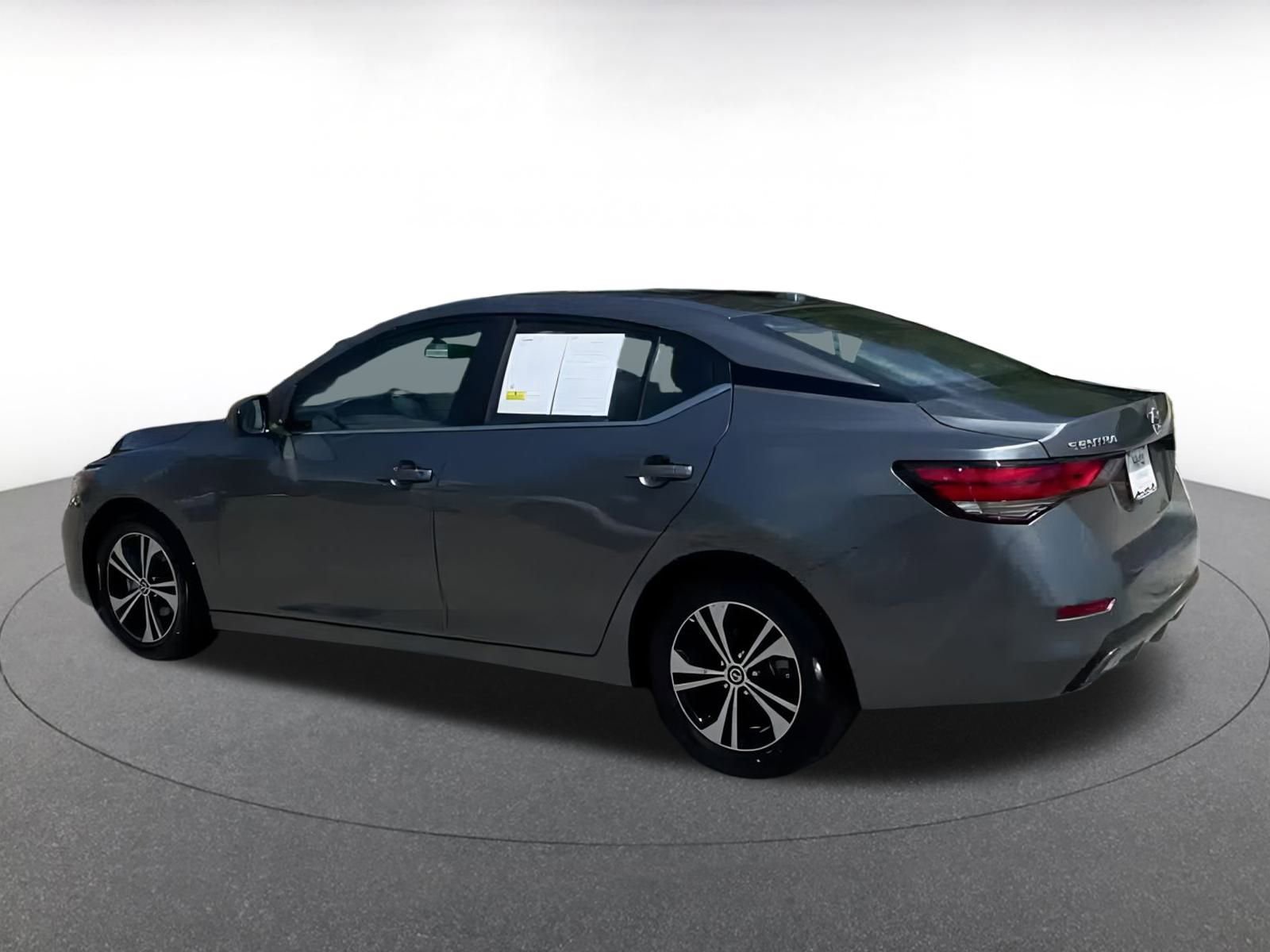 Thumbnail: 2023 Nissan Sentra - 10