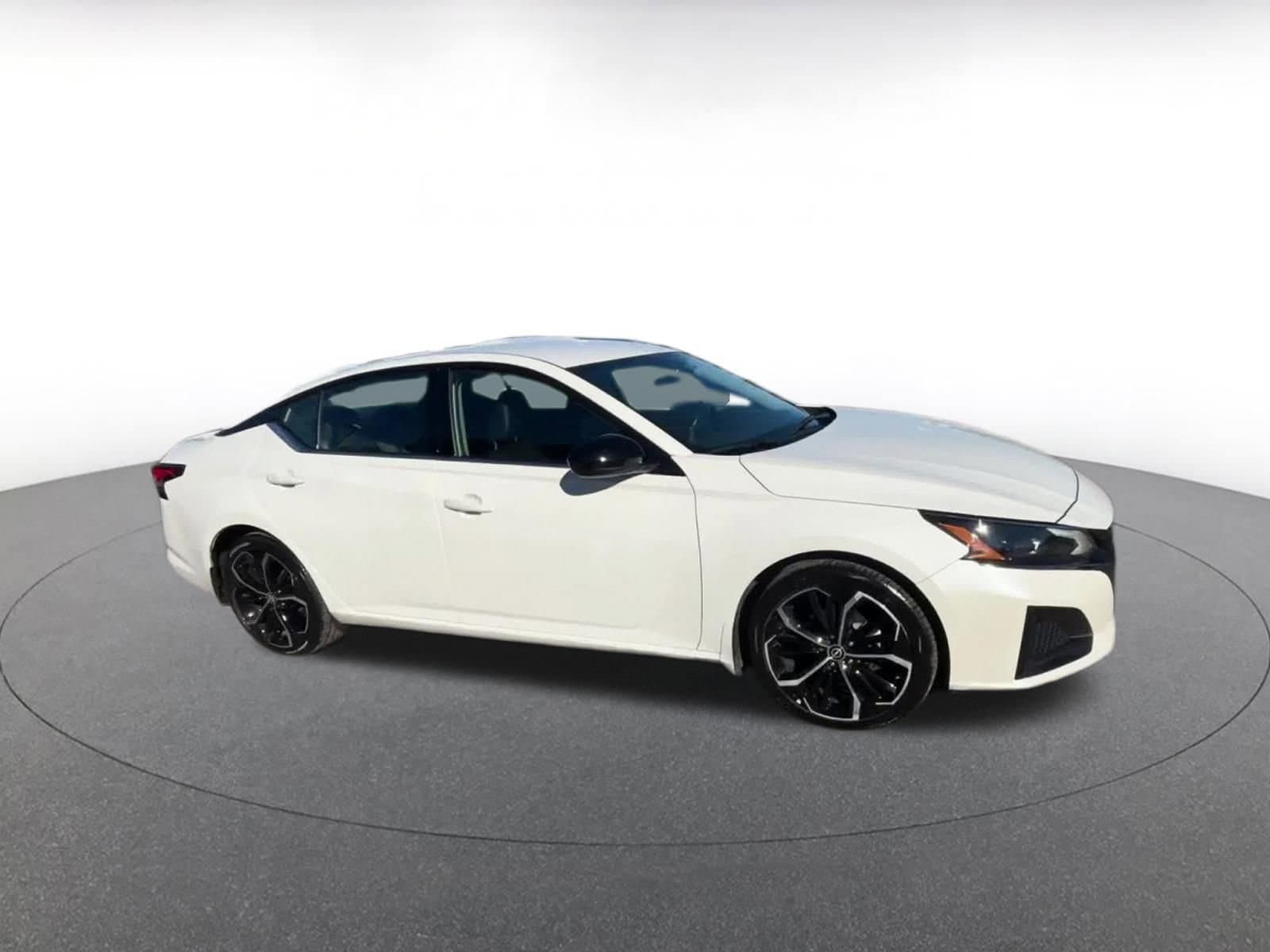 Thumbnail: 2025 Nissan Altima - 2