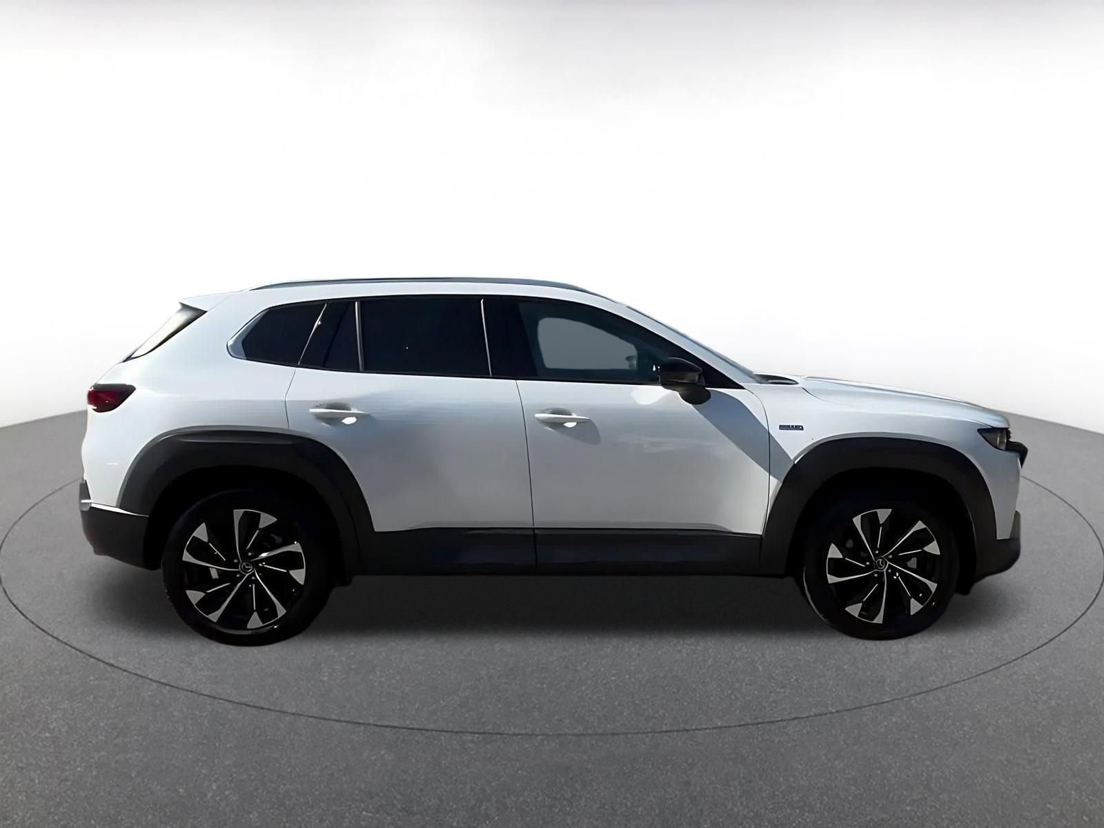 Thumbnail: 2025 Mazda CX-50 - 16