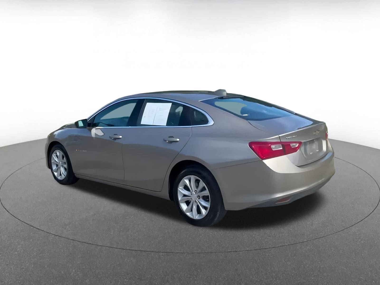 Thumbnail: 2024 Chevrolet Malibu - 10