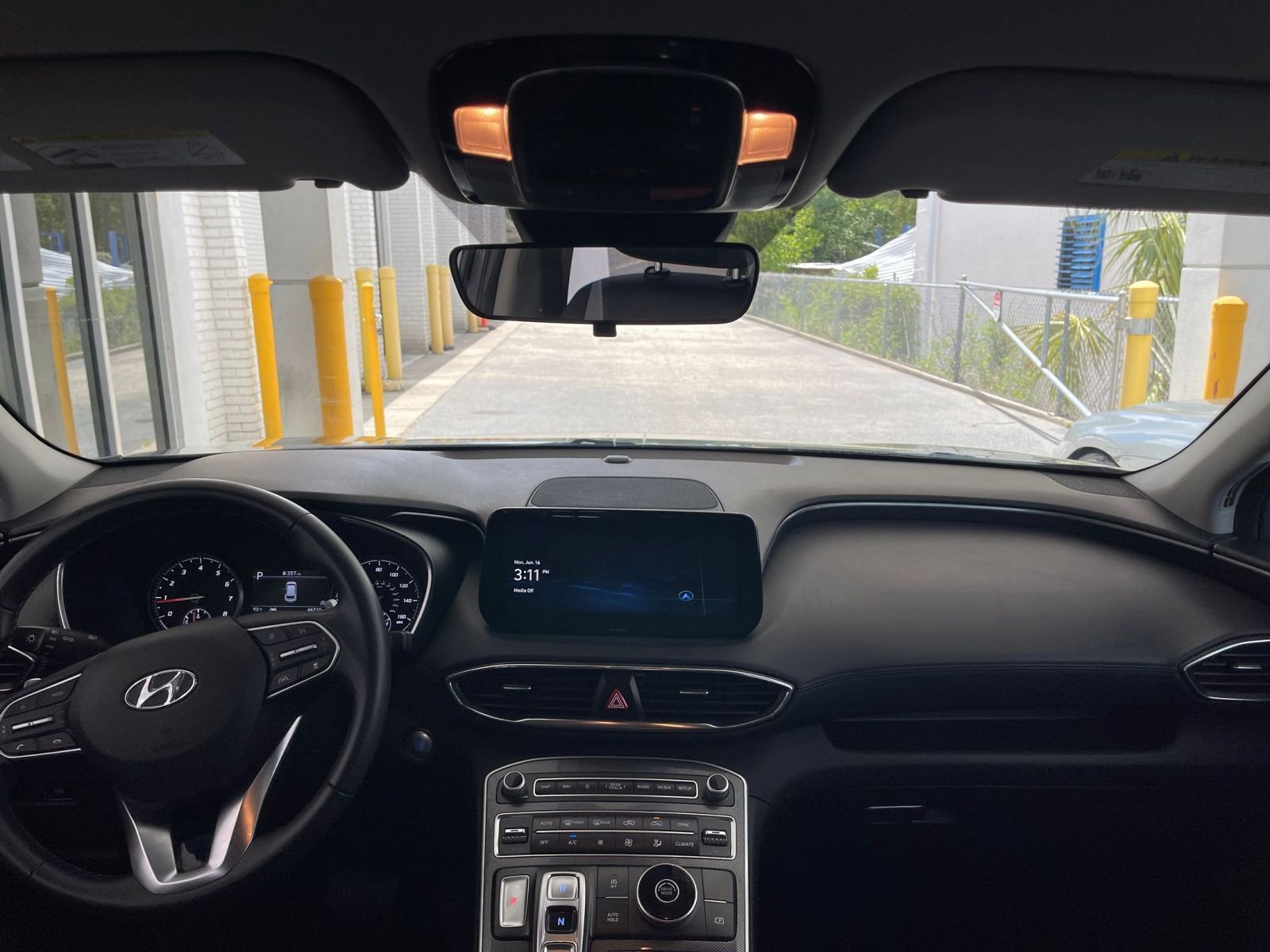 Thumbnail: 2023 Hyundai Santa Fe - 33