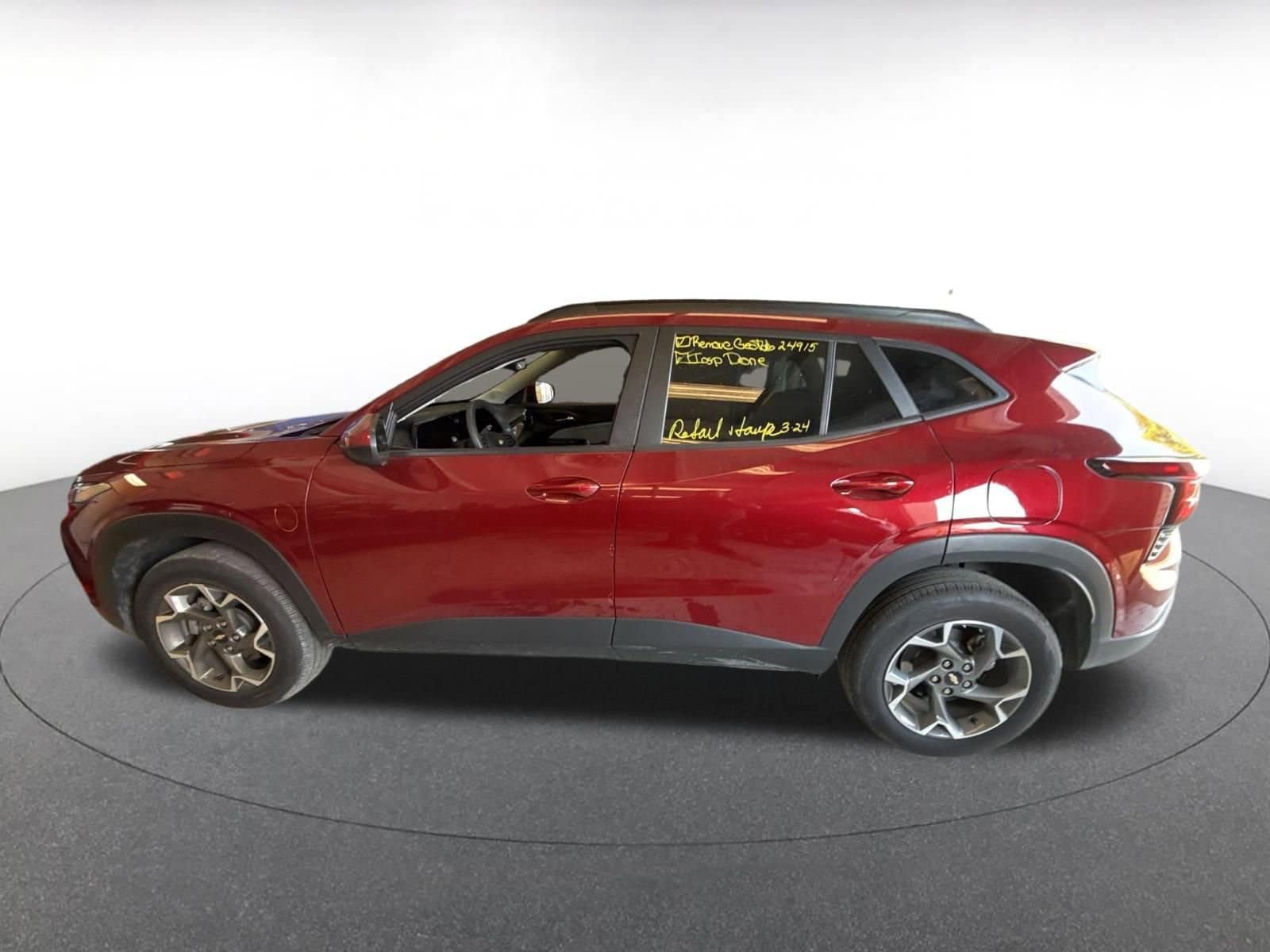 Thumbnail: 2025 Chevrolet Trax - 5
