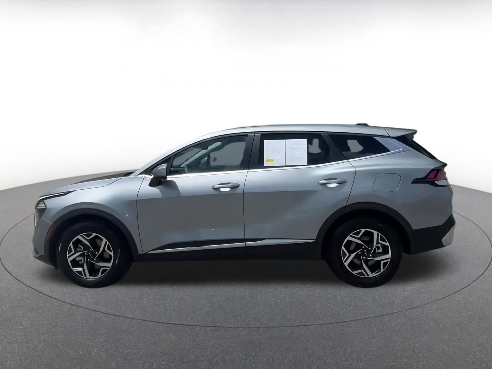 Thumbnail: 2024 Kia Sportage - 8