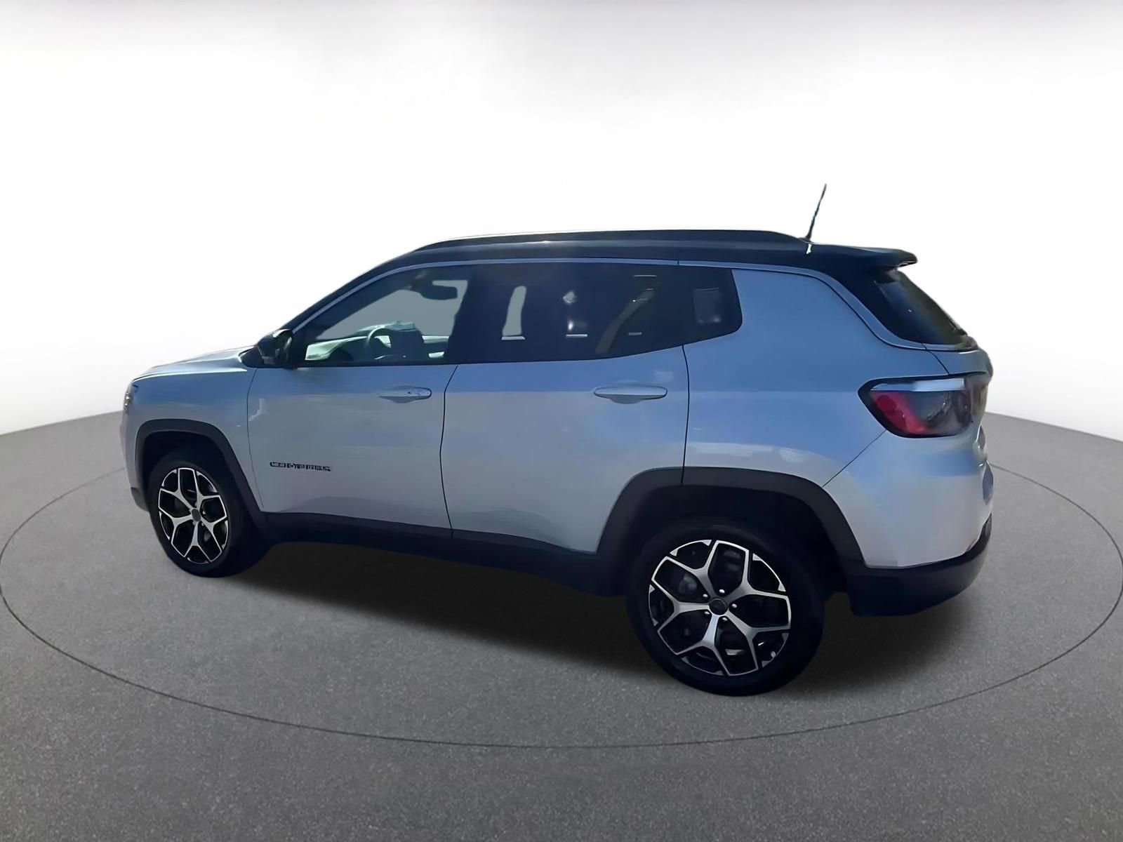 Thumbnail: 2025 Jeep Compass - 10
