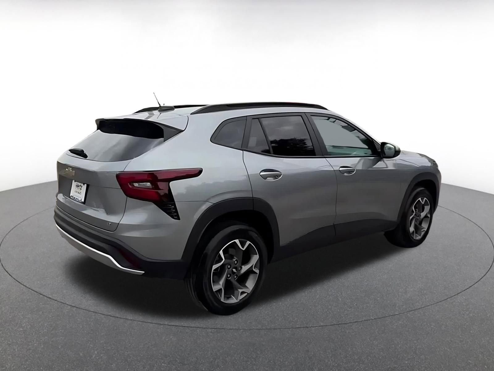 Thumbnail: 2025 Chevrolet Trax - 15