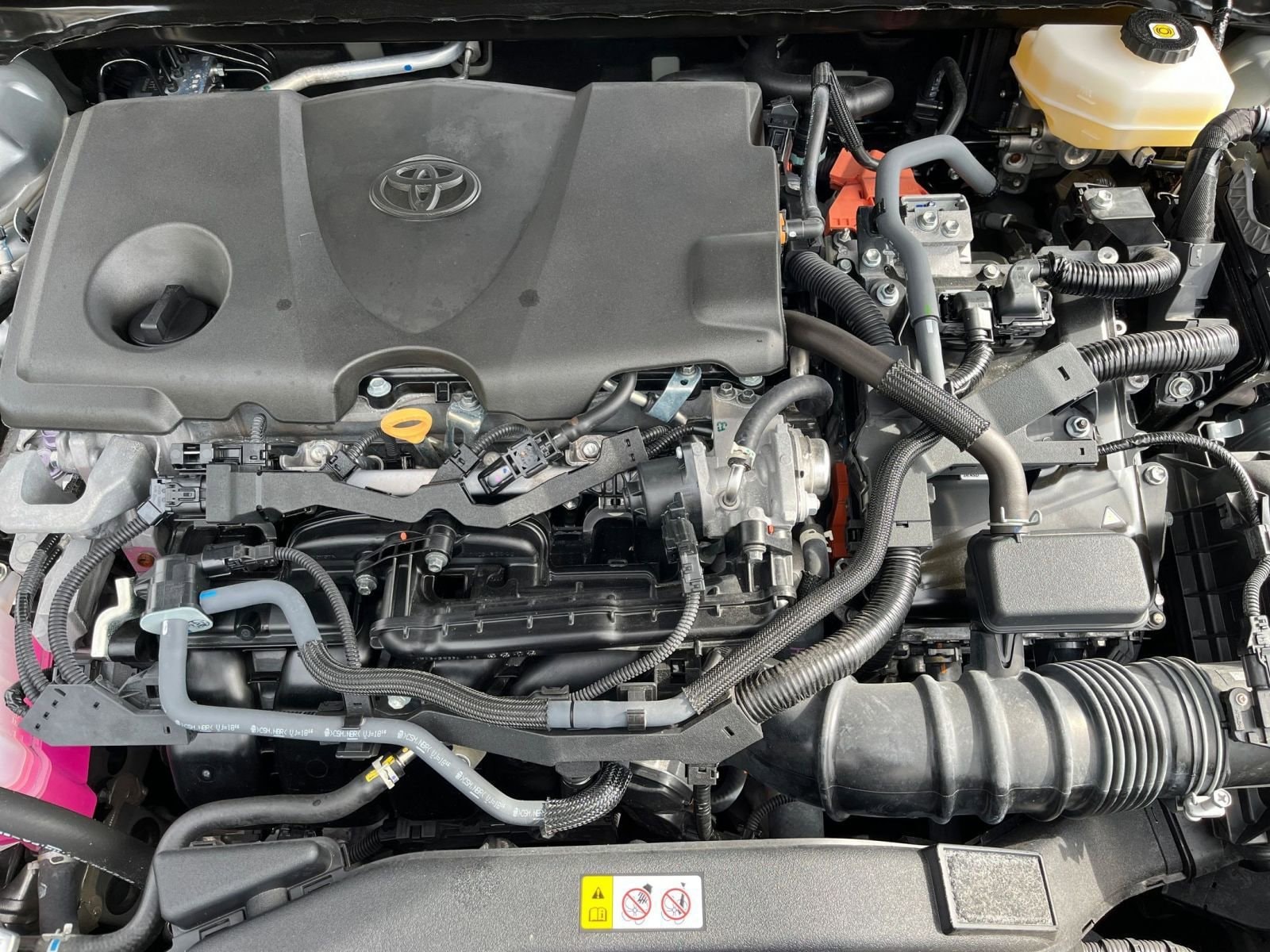 Thumbnail: 2025 Toyota Camry - 32