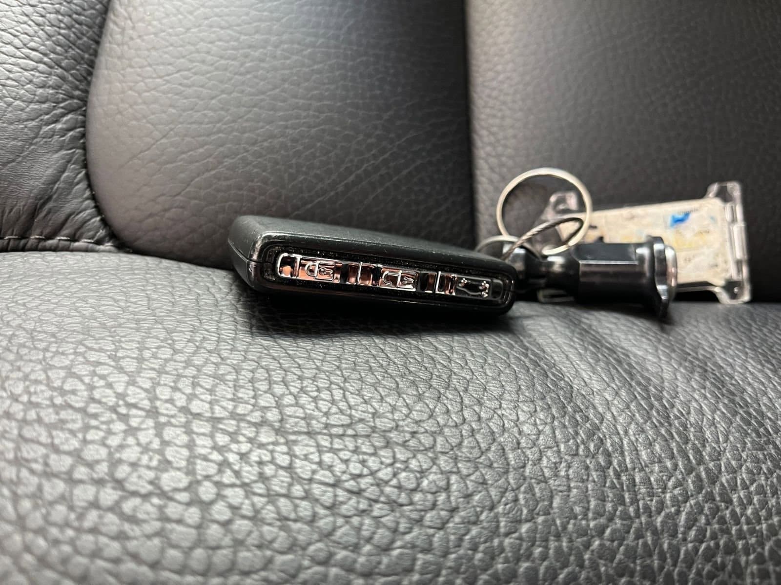 Thumbnail: 2025 Volvo S60 - 22