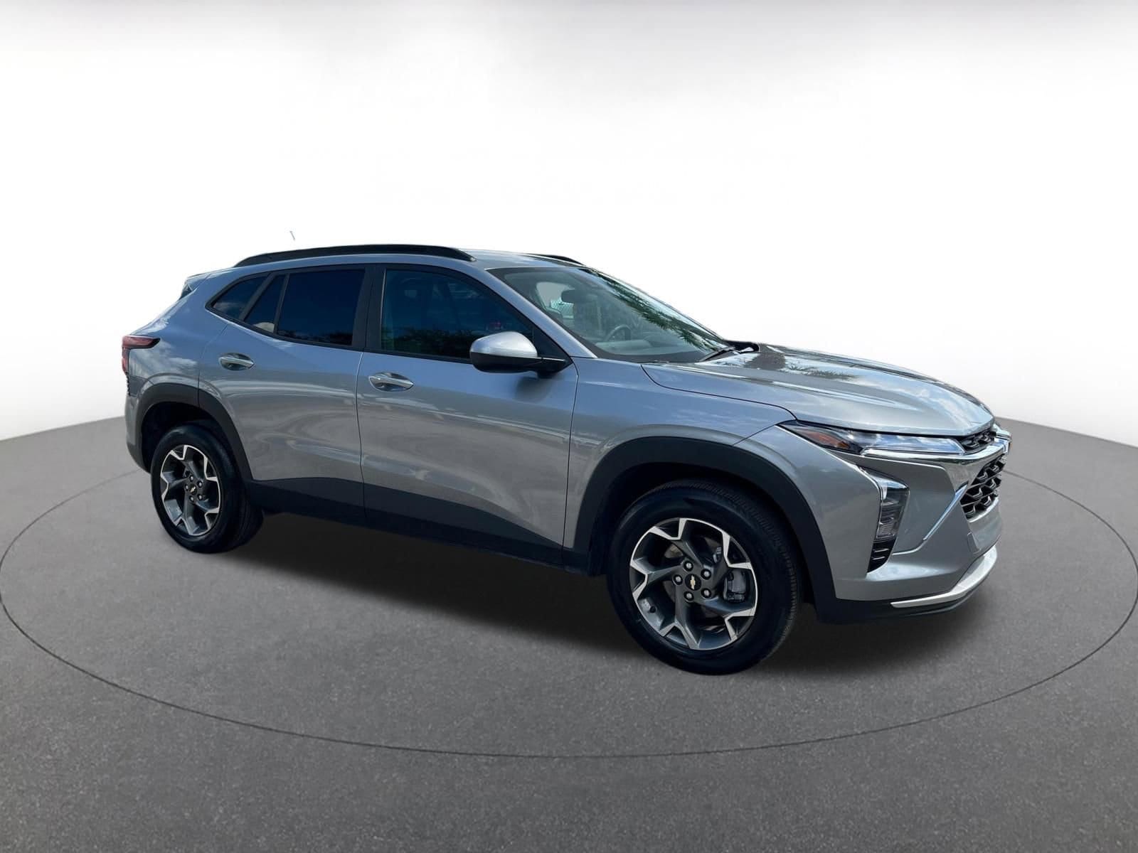Thumbnail: 2025 Chevrolet Trax - 1
