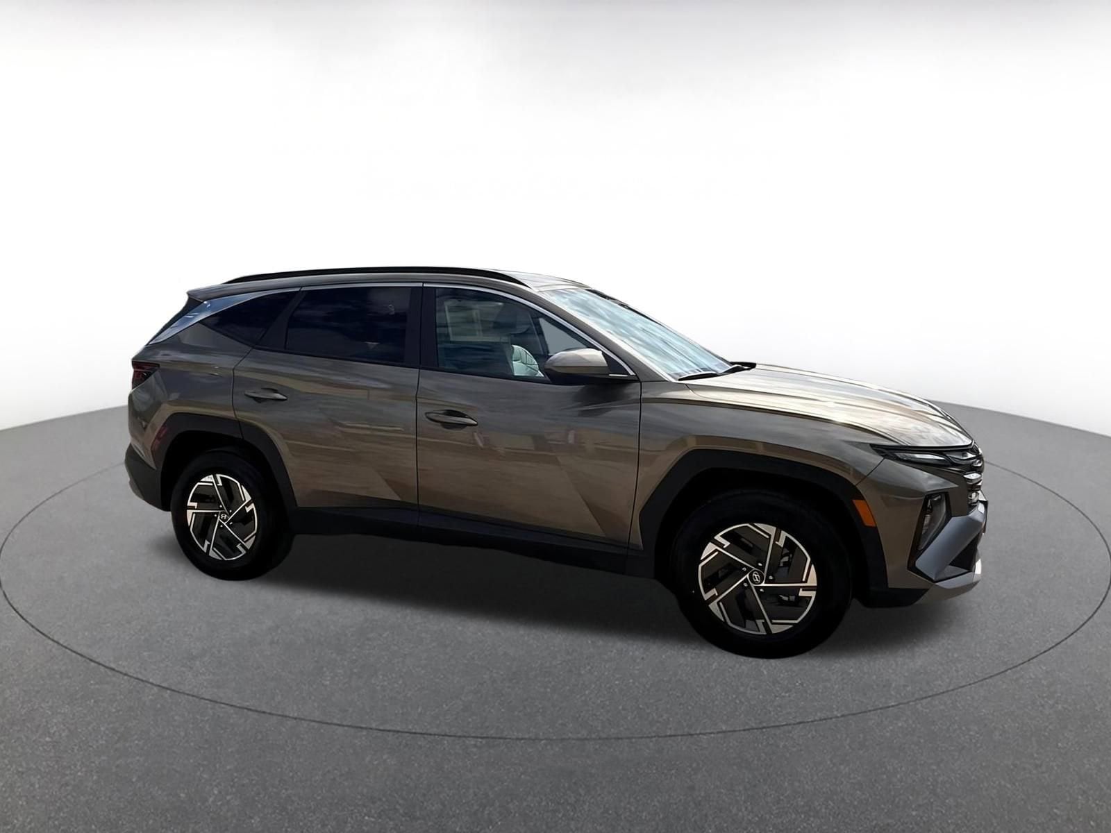 Thumbnail: 2025 Hyundai Tucson - 1