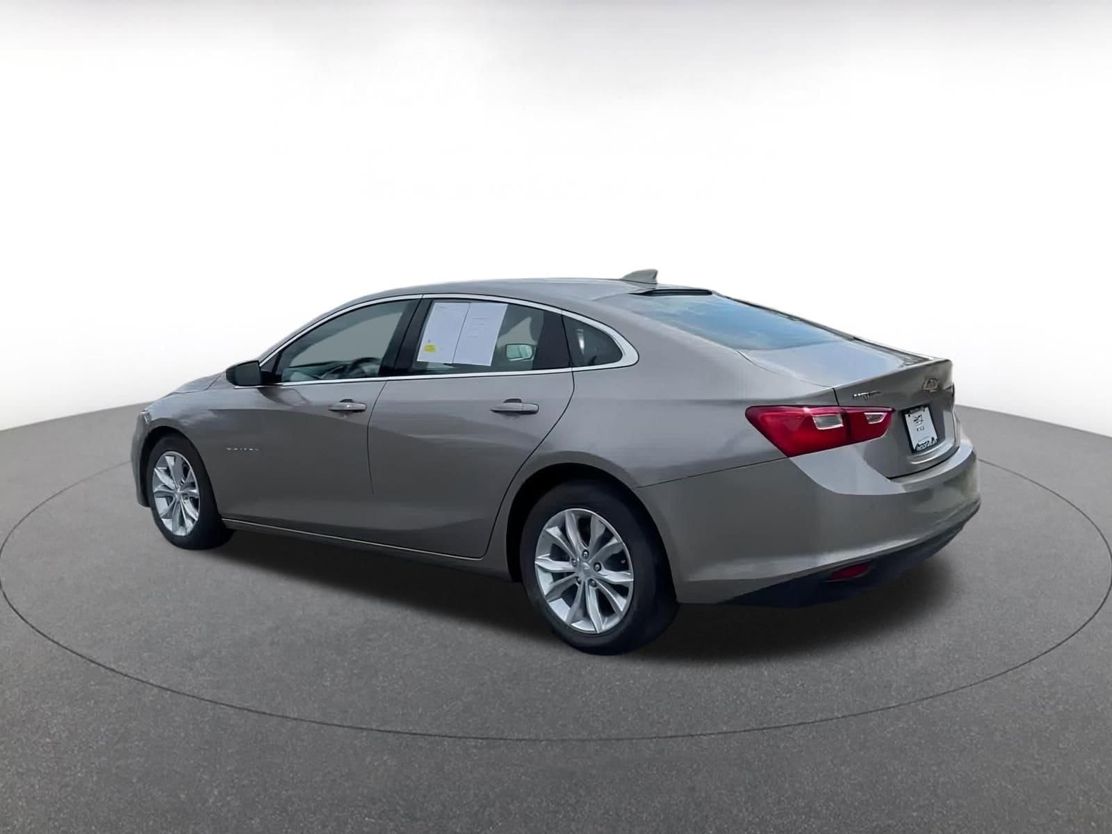 2024 Chevrolet Malibu LT 10