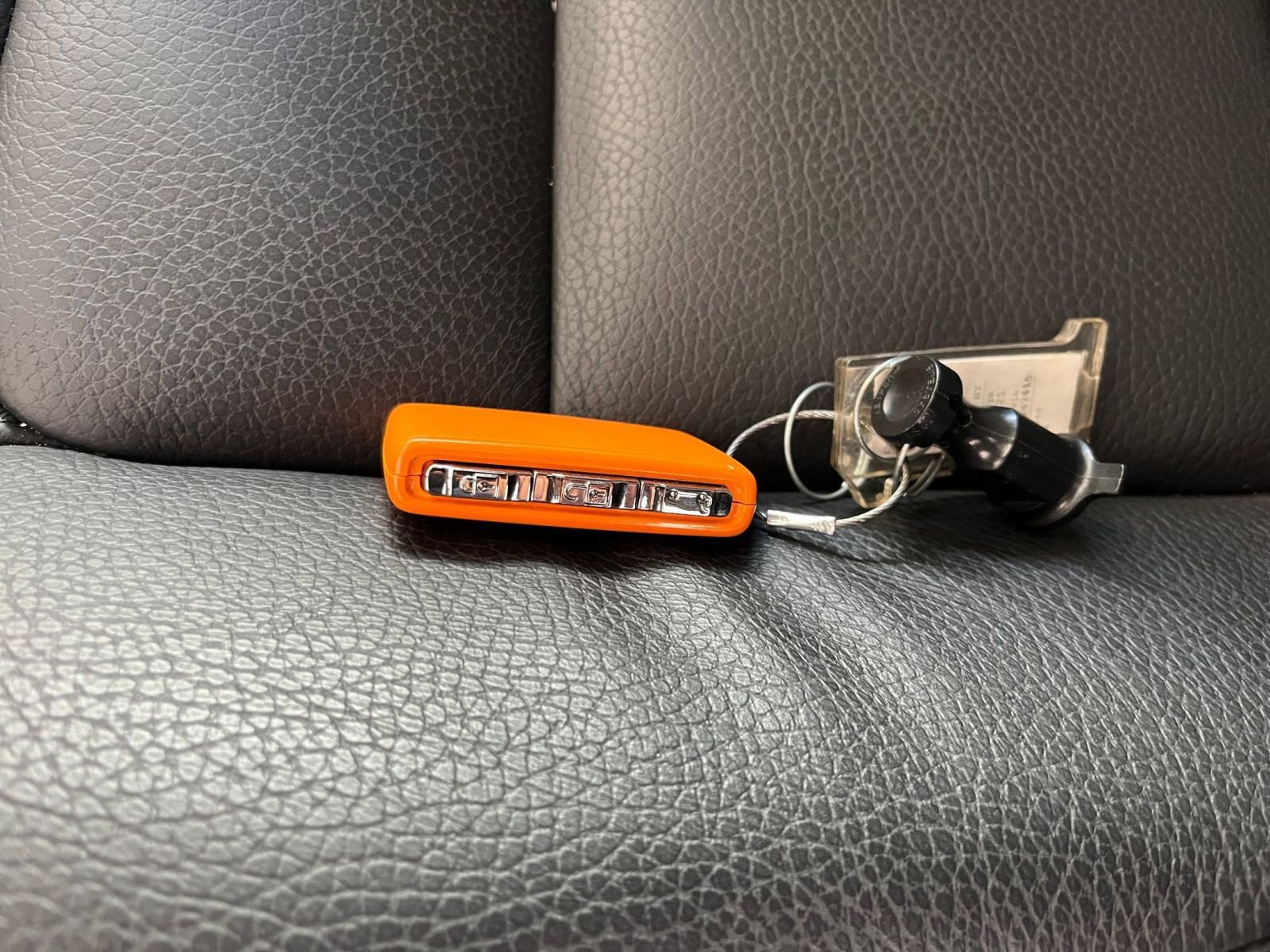 Thumbnail: 2025 Volvo S60 - 22