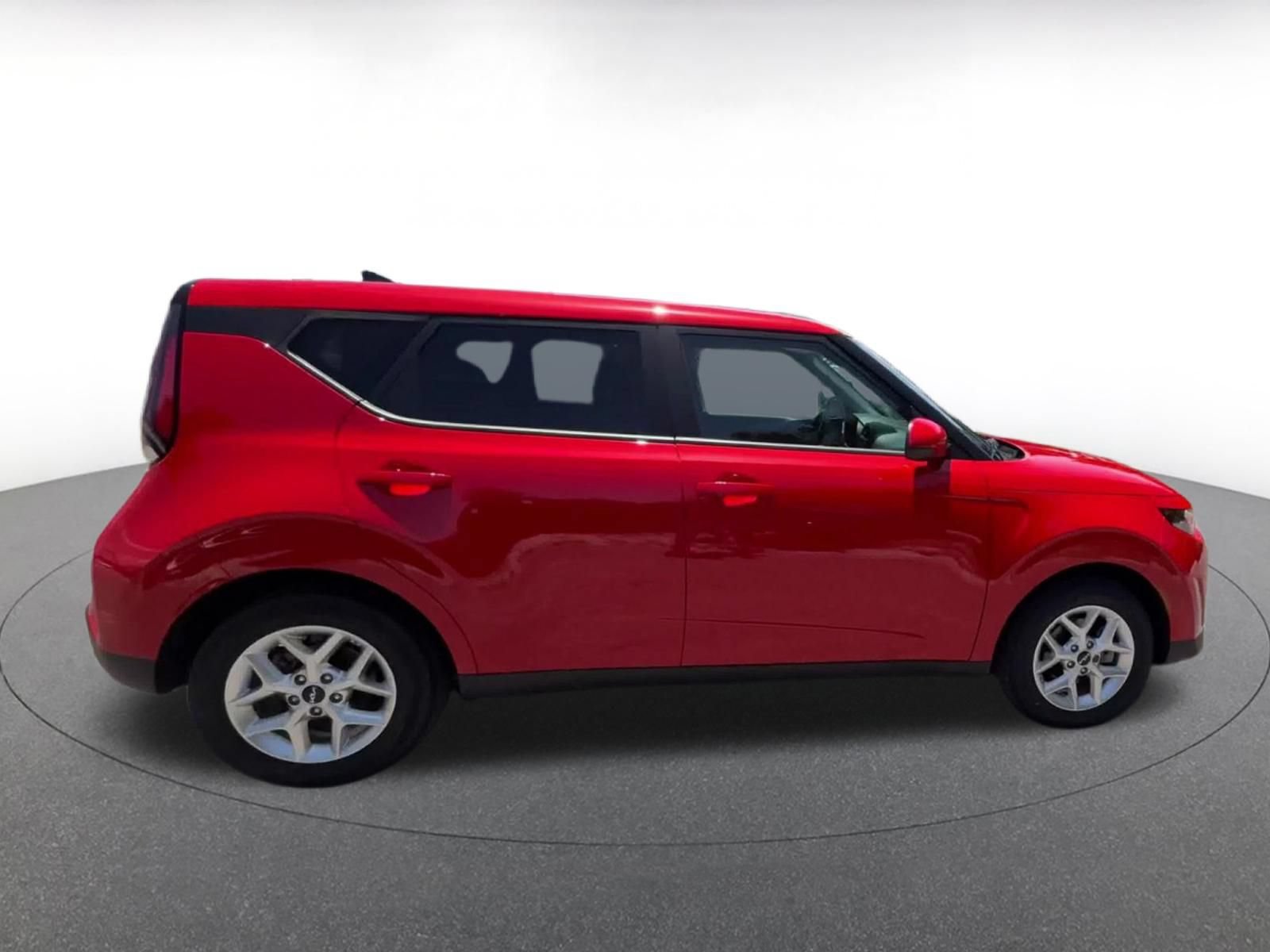 Thumbnail: 2025 Kia Soul - 16