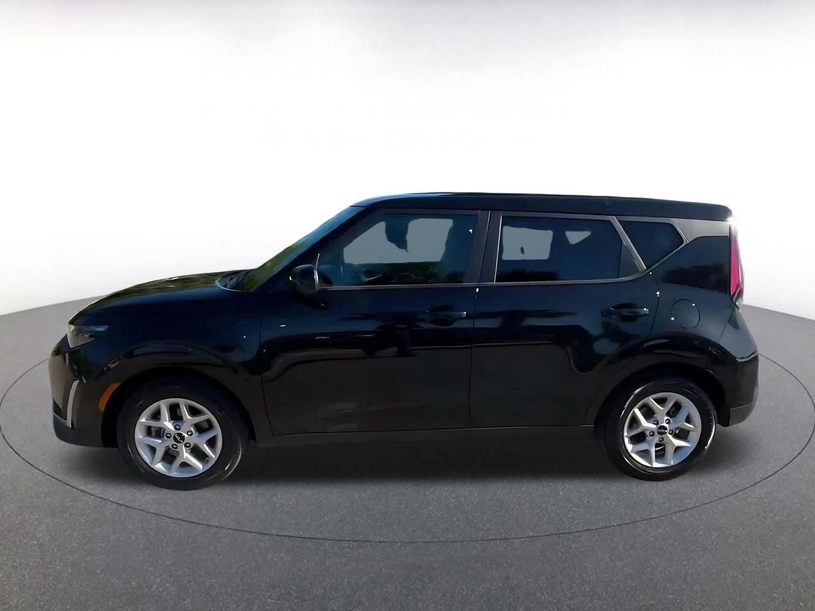 Thumbnail: 2025 Kia Soul - 9