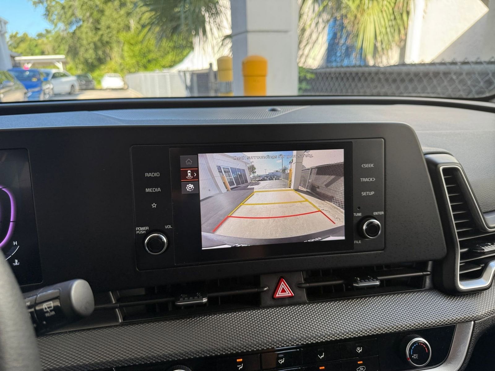 Thumbnail: 2025 Kia Sportage - 17