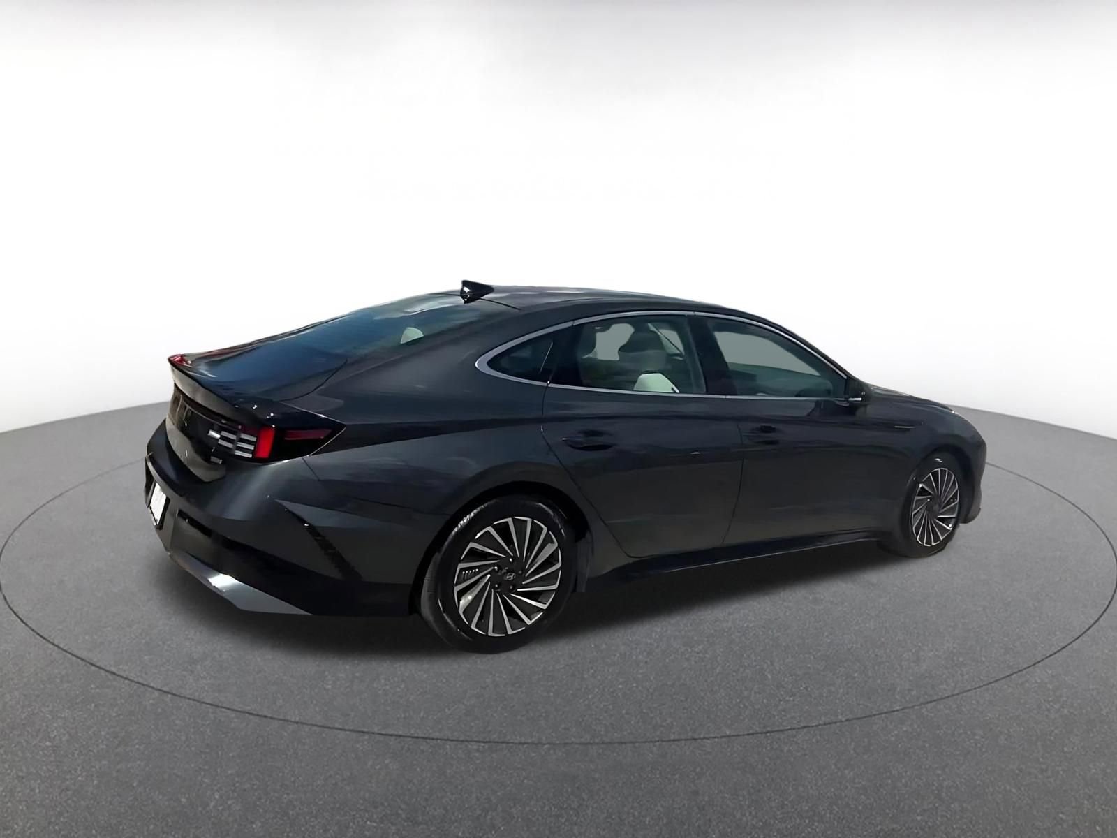 Thumbnail: 2025 Hyundai Sonata - 14