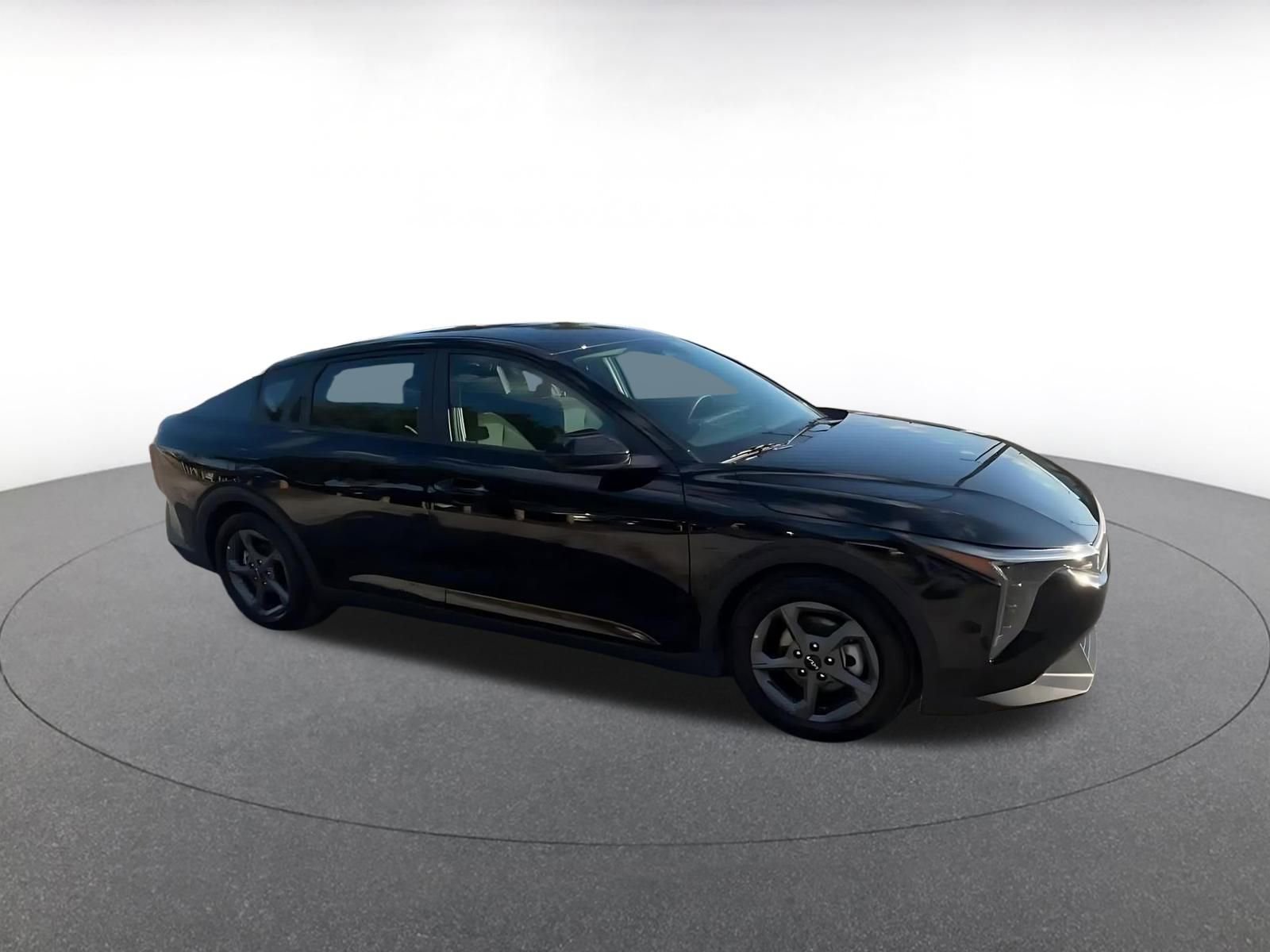 Thumbnail: 2025 Kia K4 - 2