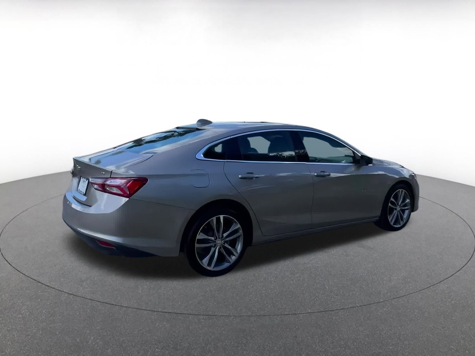 Thumbnail: 2024 Chevrolet Malibu - 14