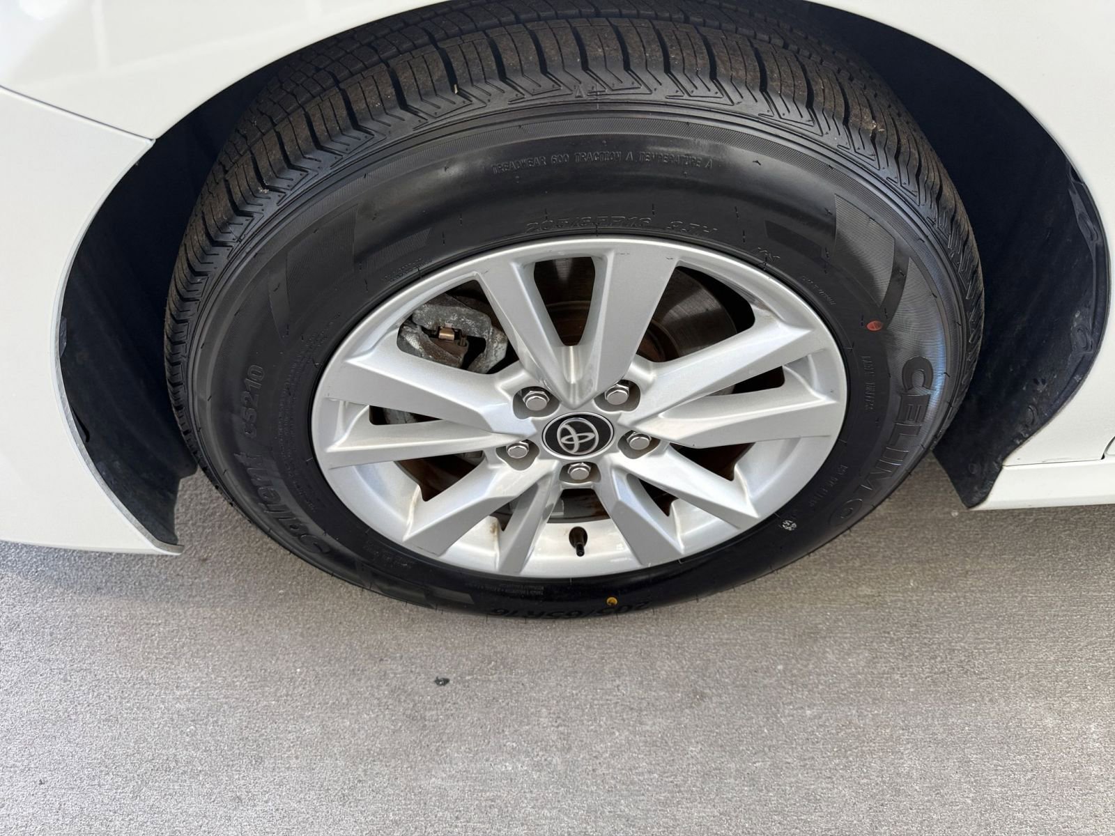 Thumbnail: 2025 Toyota Camry - 30