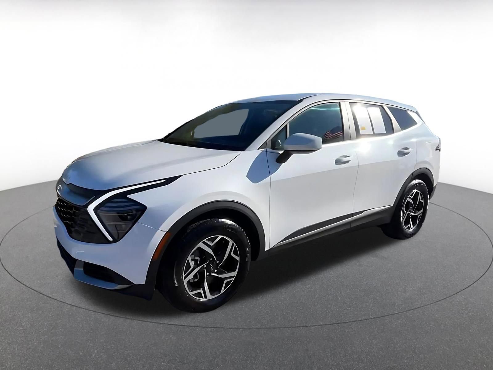 Thumbnail: 2025 Kia Sportage - 8