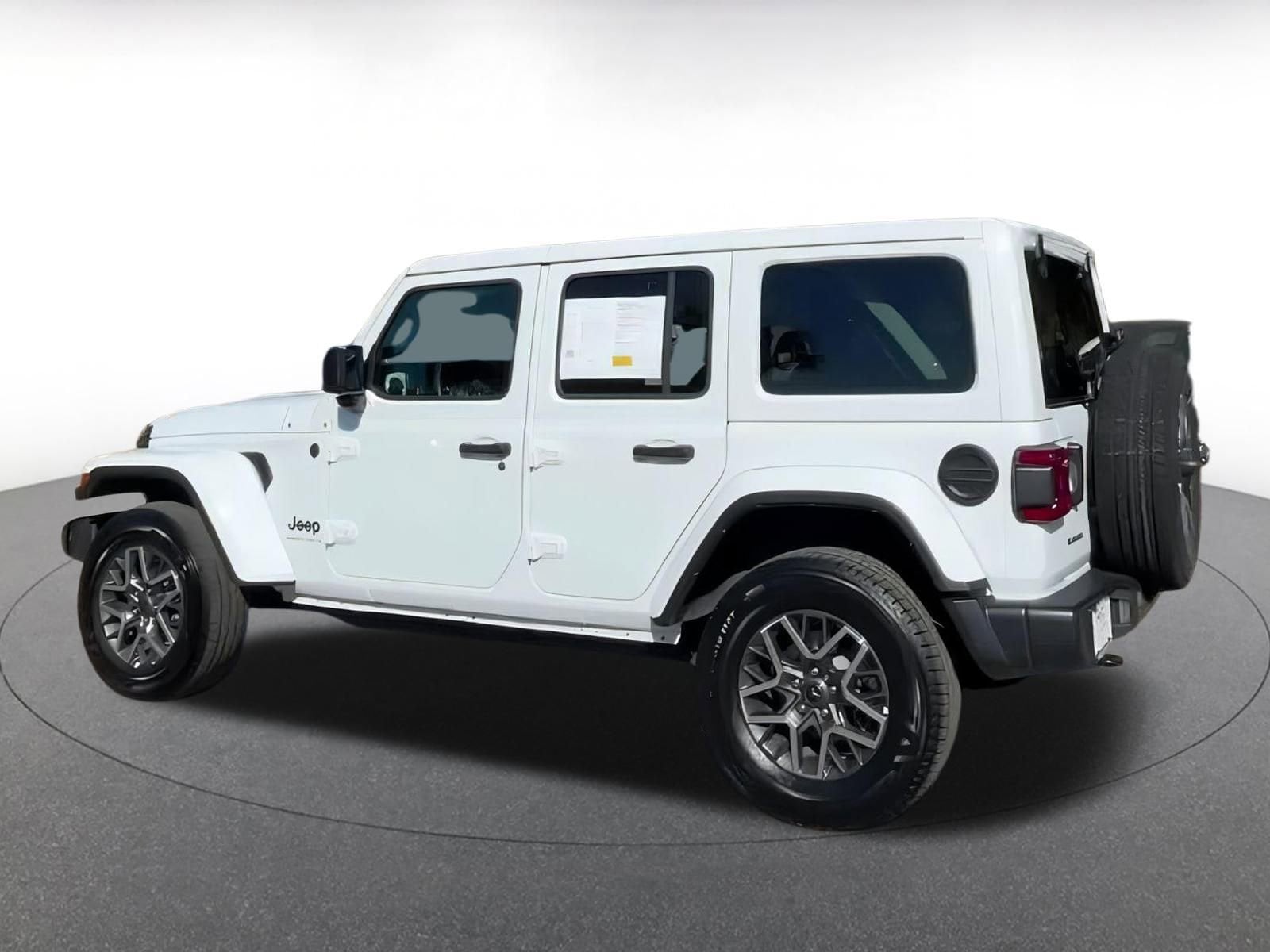 Thumbnail: 2025 Jeep Wrangler - 9