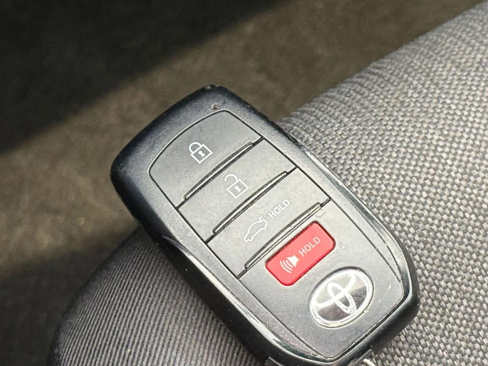 Thumbnail: 2025 Toyota Camry - 22