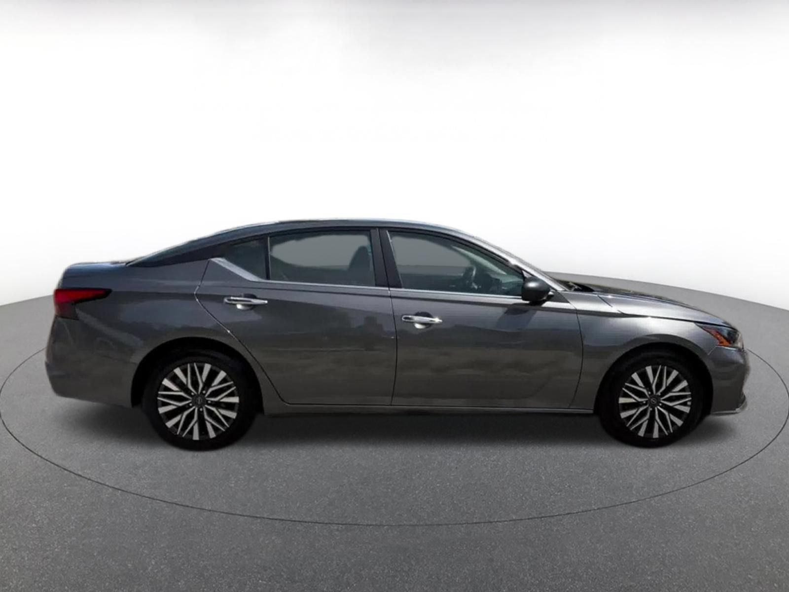 Thumbnail: 2025 Nissan Altima - 16