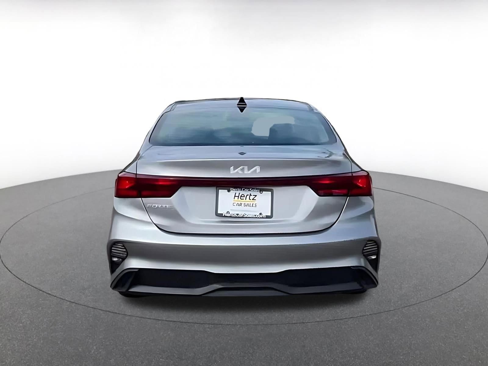 Thumbnail: 2024 Kia Forte - 7