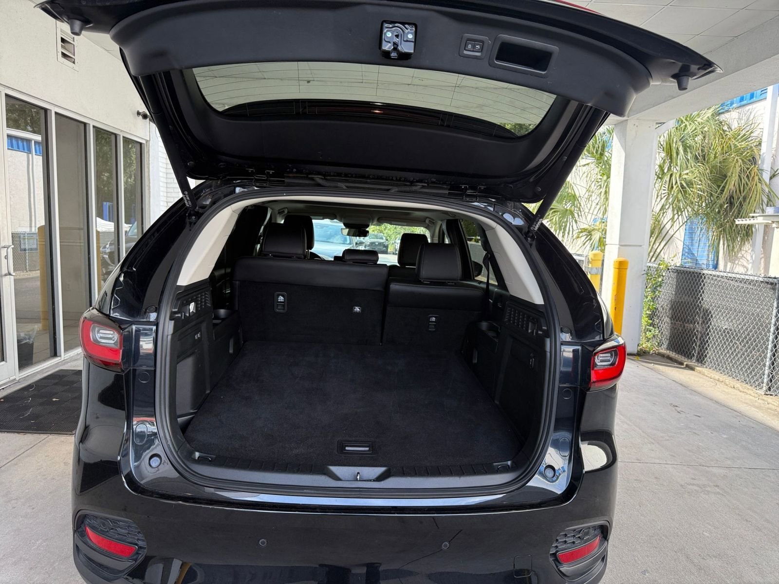 Thumbnail: 2025 Mazda CX-70 - 33