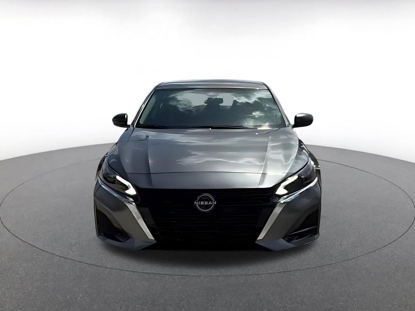 Thumbnail: 2025 Nissan Altima - 8