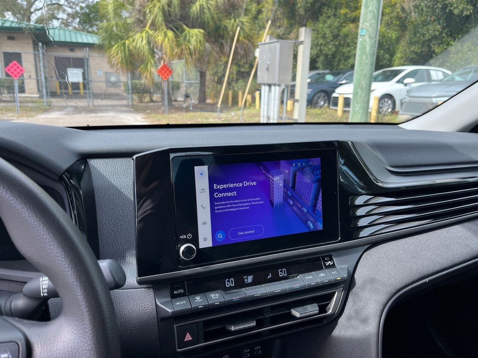 Thumbnail: 2025 Toyota Camry - 18