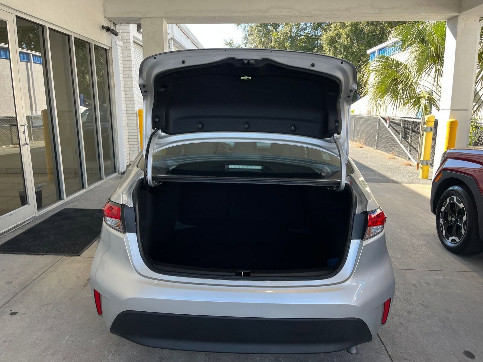 Thumbnail: 2025 Toyota Corolla - 31