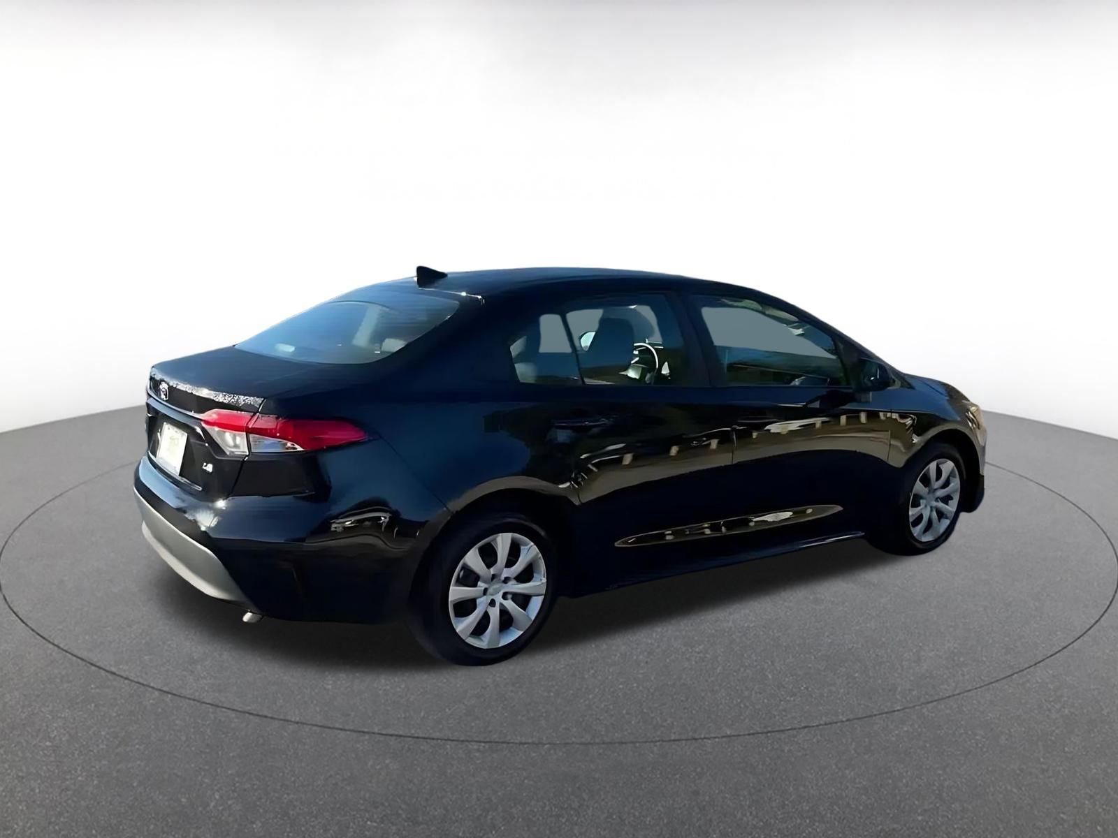 Thumbnail: 2025 Toyota Corolla - 15