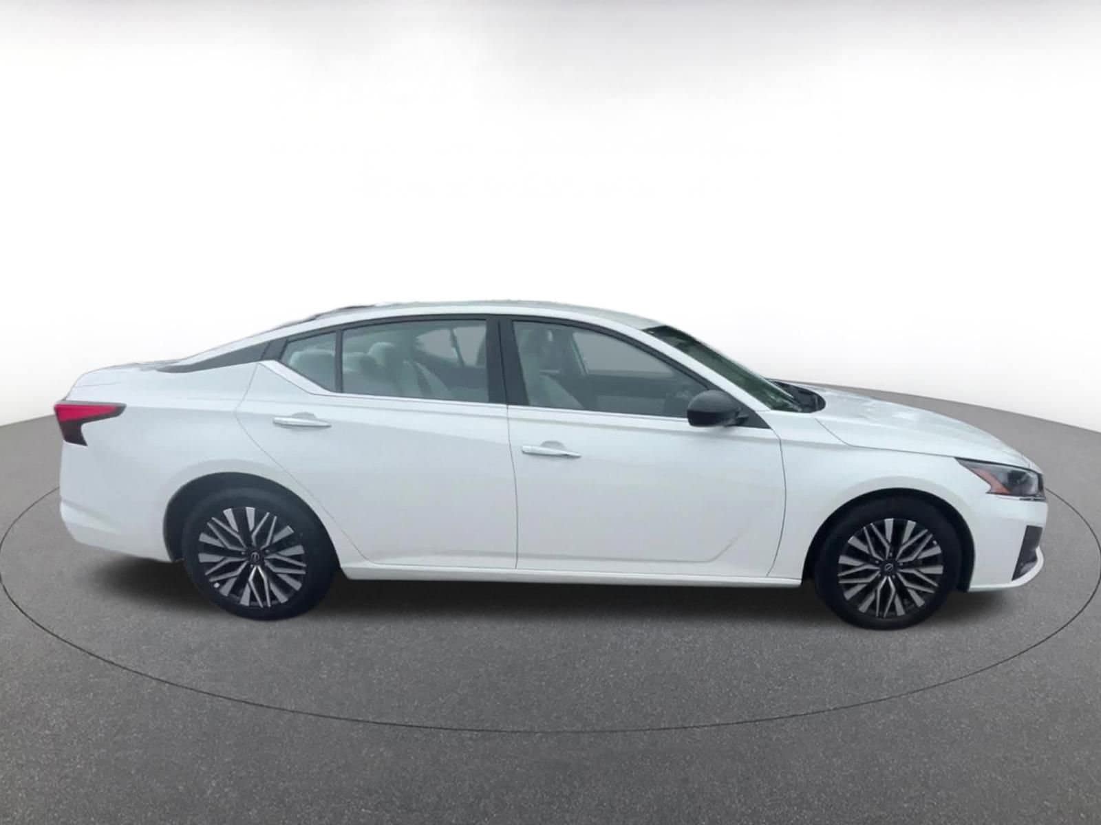 Thumbnail: 2025 Nissan Altima - 16